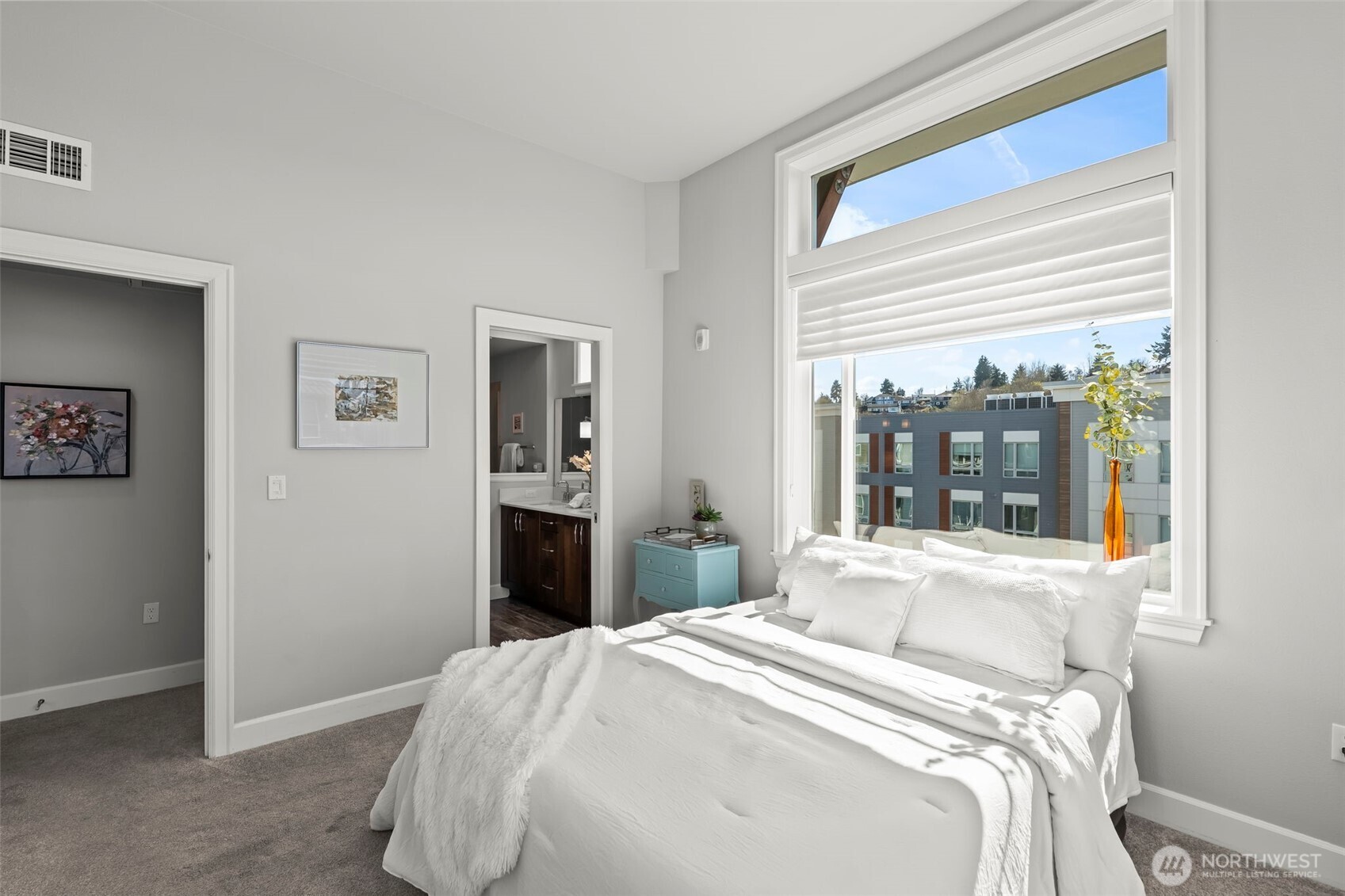 4961 Main Street Unit: 811