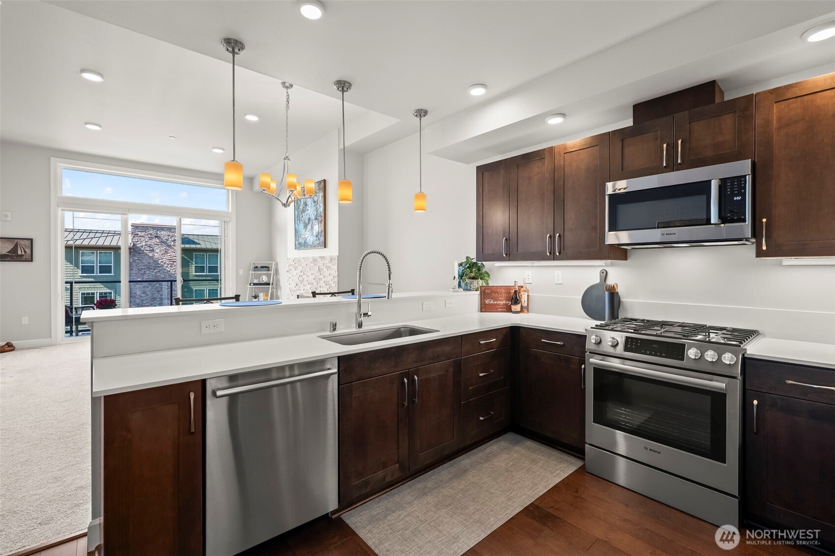 4961 Main Street Unit: 811