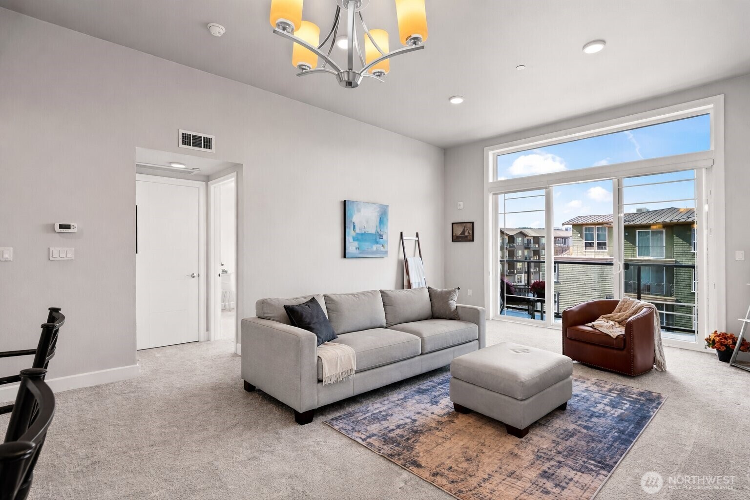 4961 Main Street Unit: 811