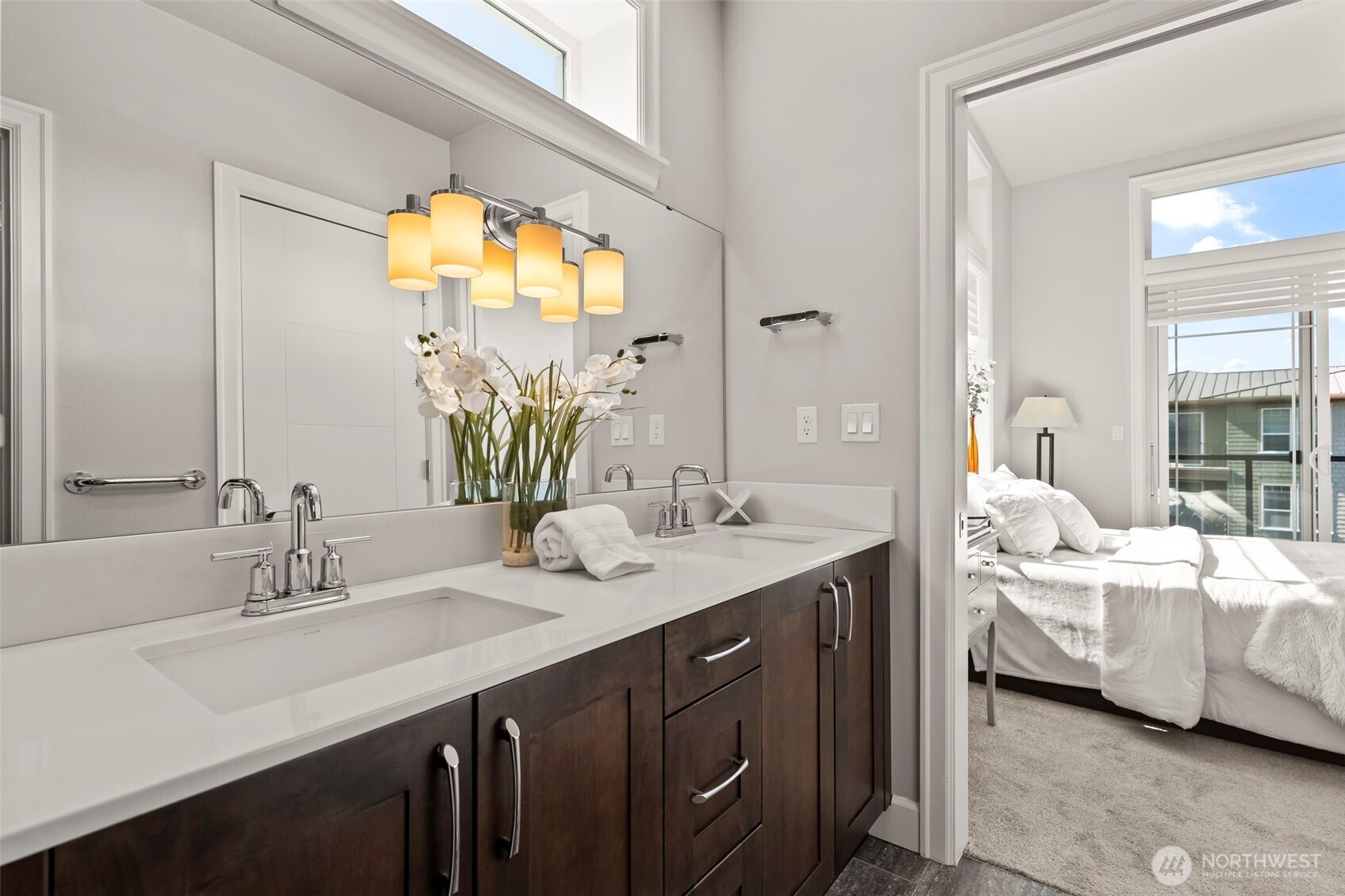 4961 Main Street Unit: 811