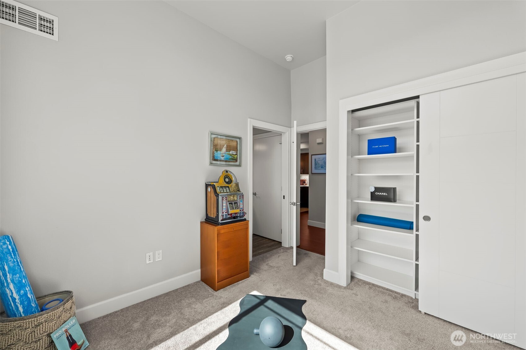 4961 Main Street Unit: 811