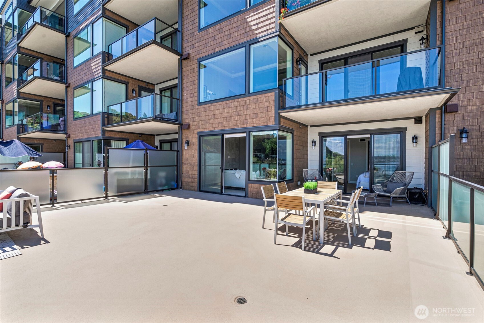 4907 Main Street Unit: 513
