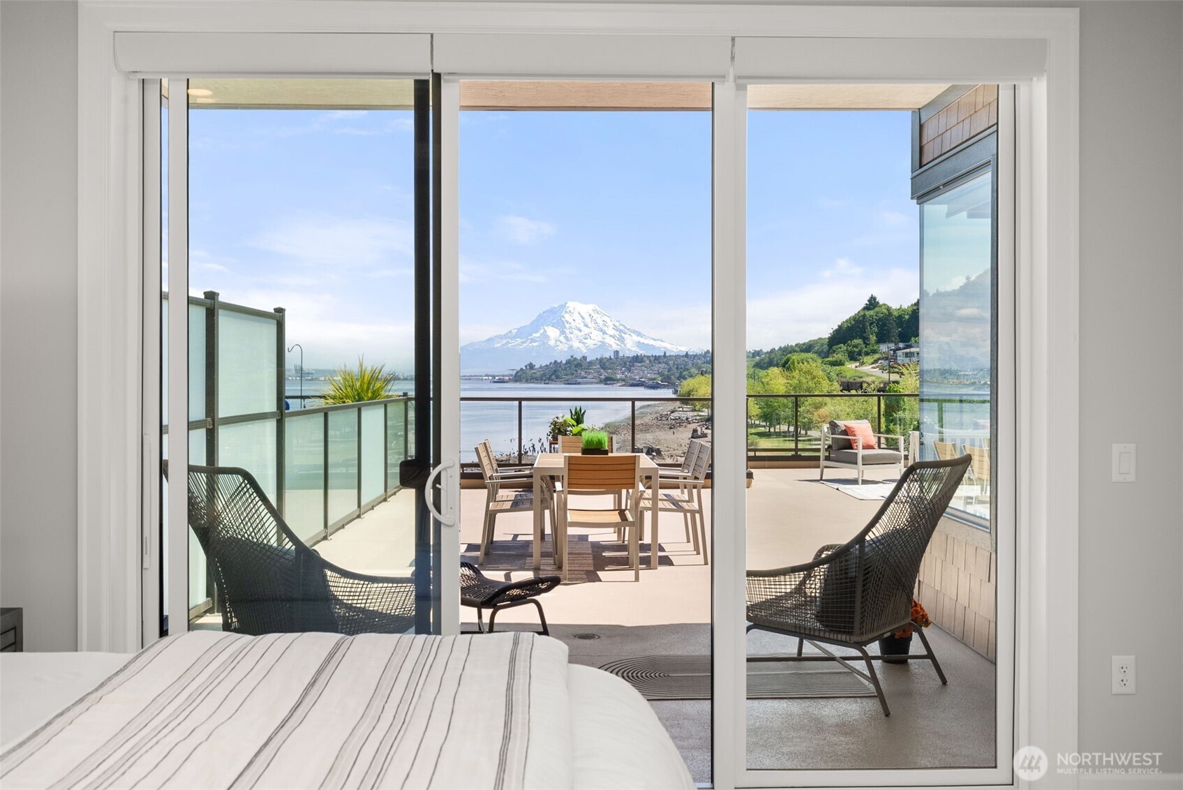 4907 Main Street Unit: 513