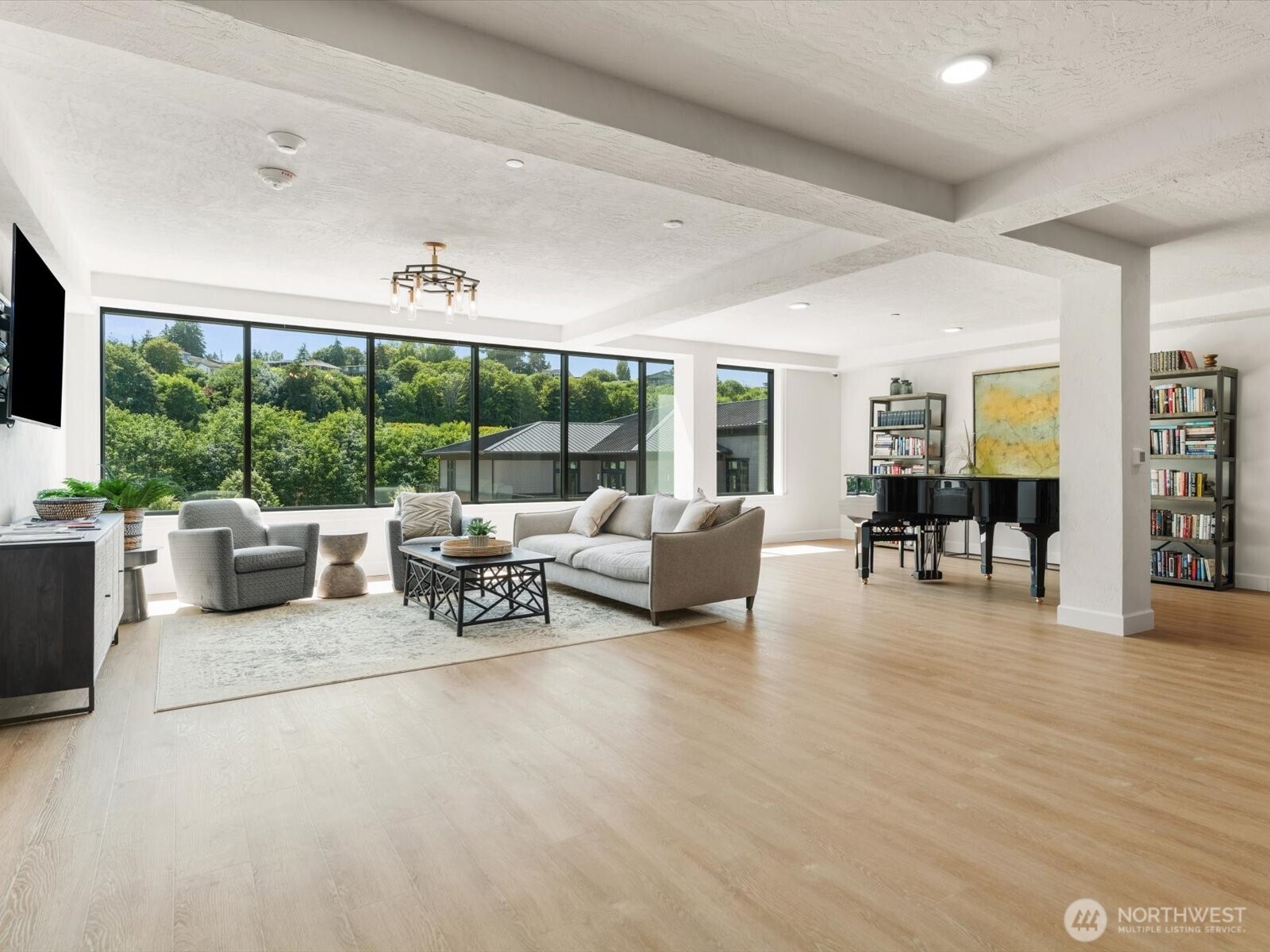 4907 Main Street Unit: 831