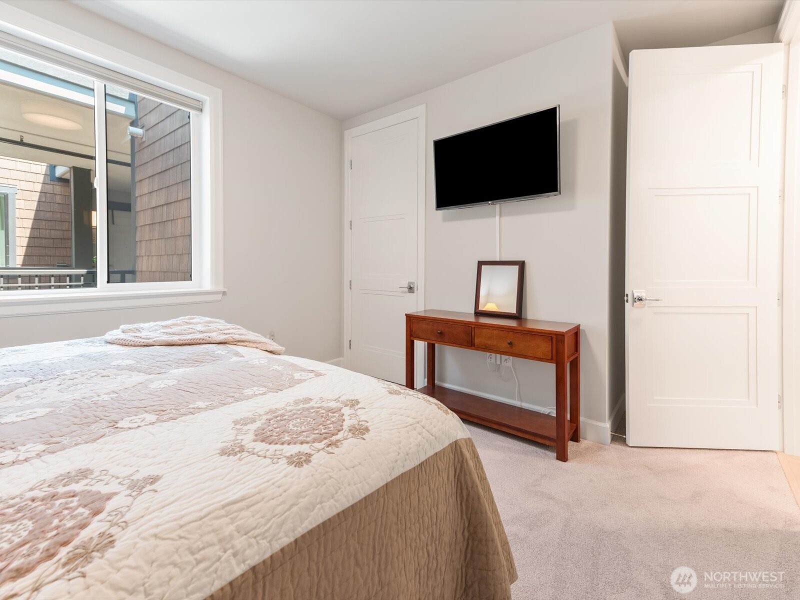 4907 Main Street Unit: 831