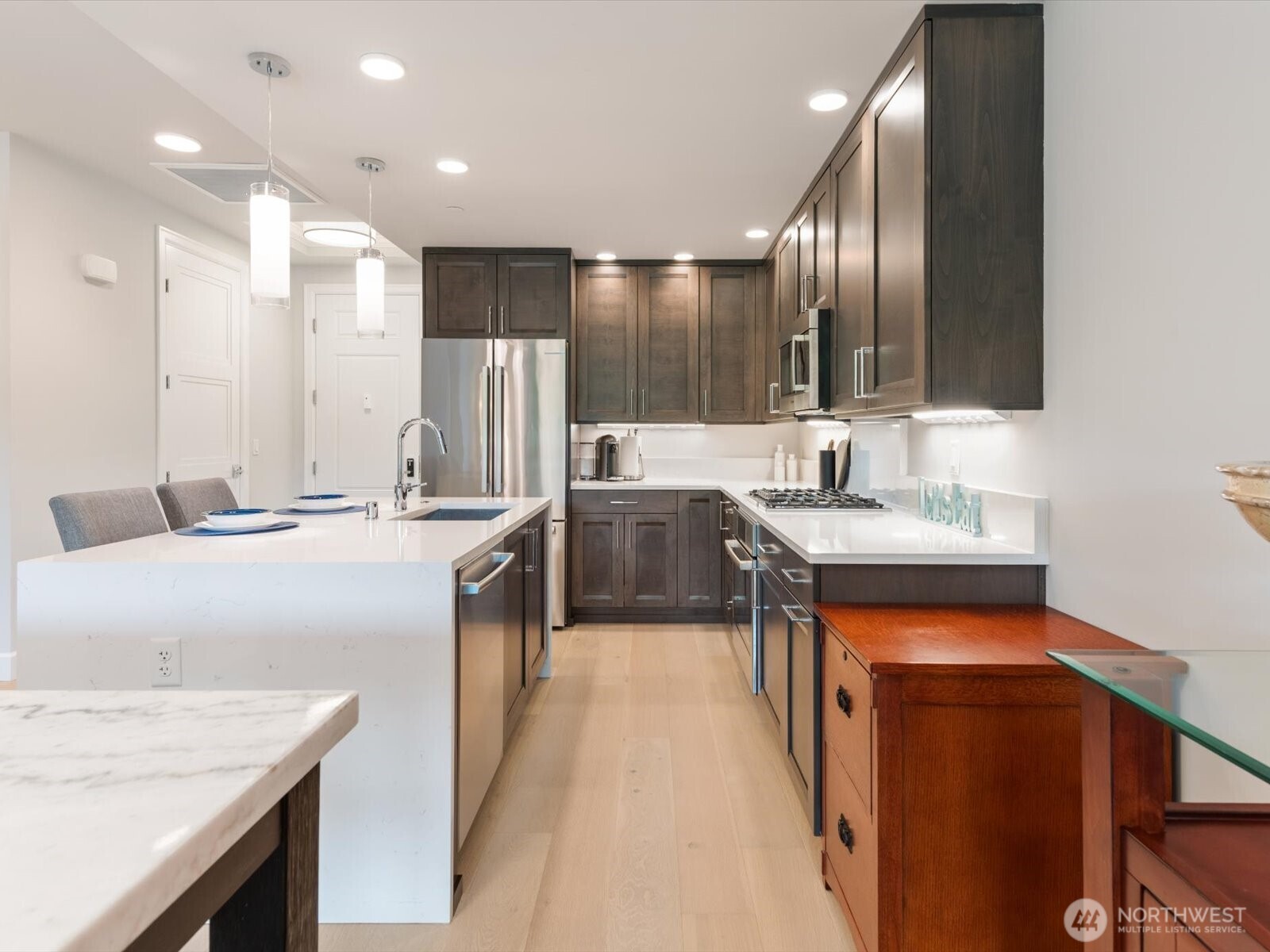 4907 Main Street Unit: 831