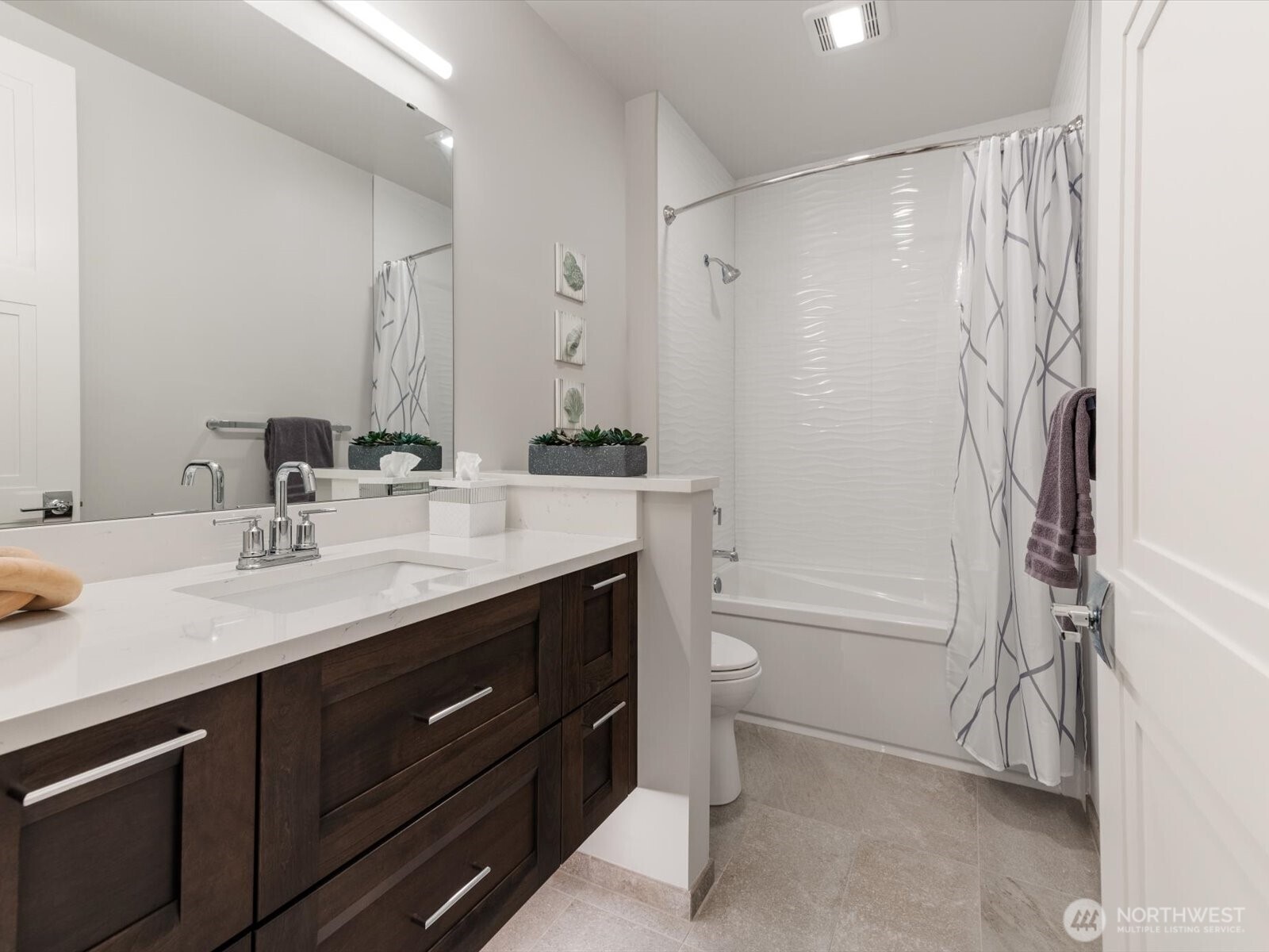 4907 Main Street Unit: 831