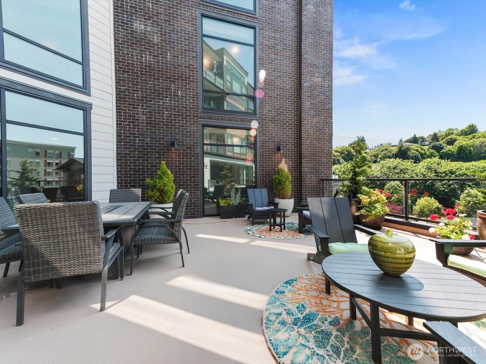 4907 Main Street Unit: 831