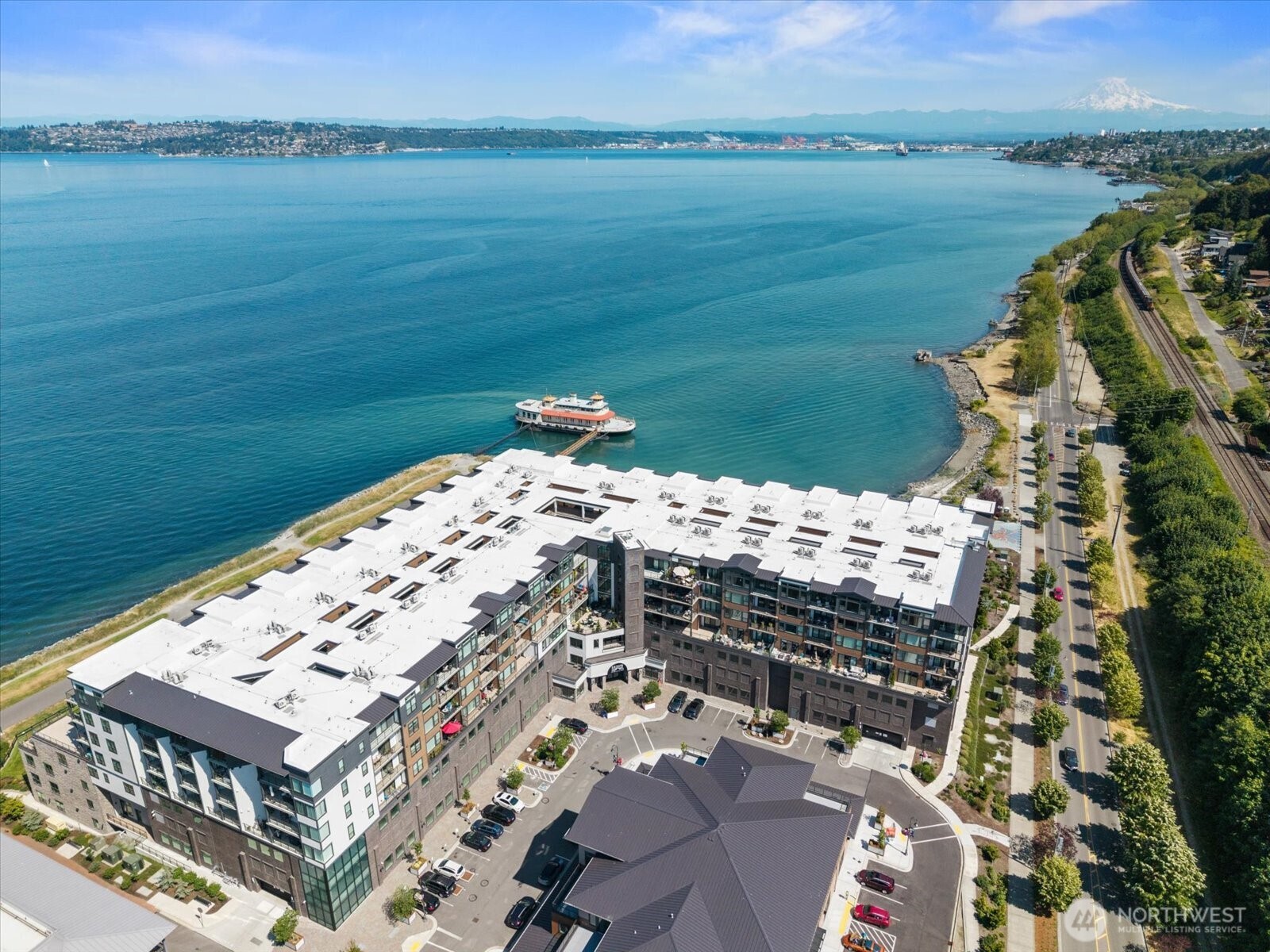 4907 Main Street Unit: 831