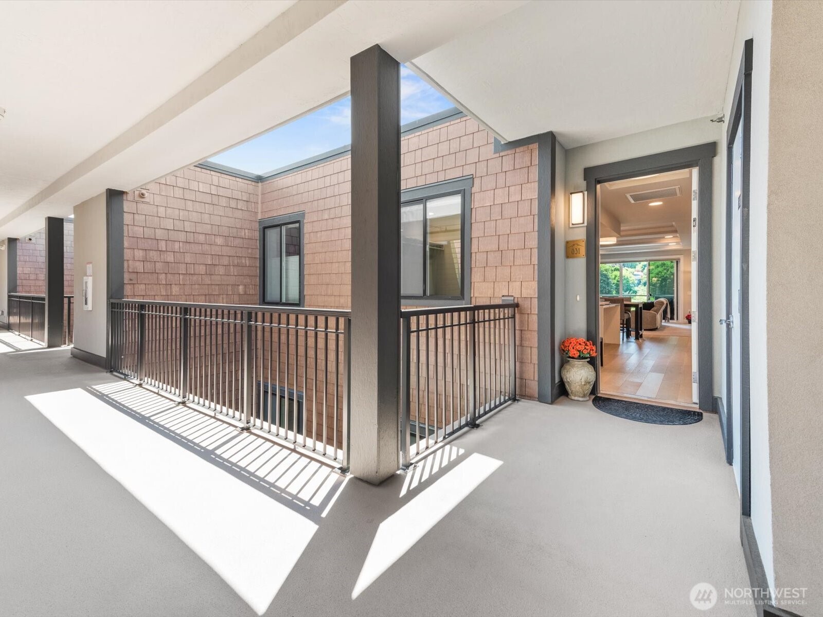 4907 Main Street Unit: 831