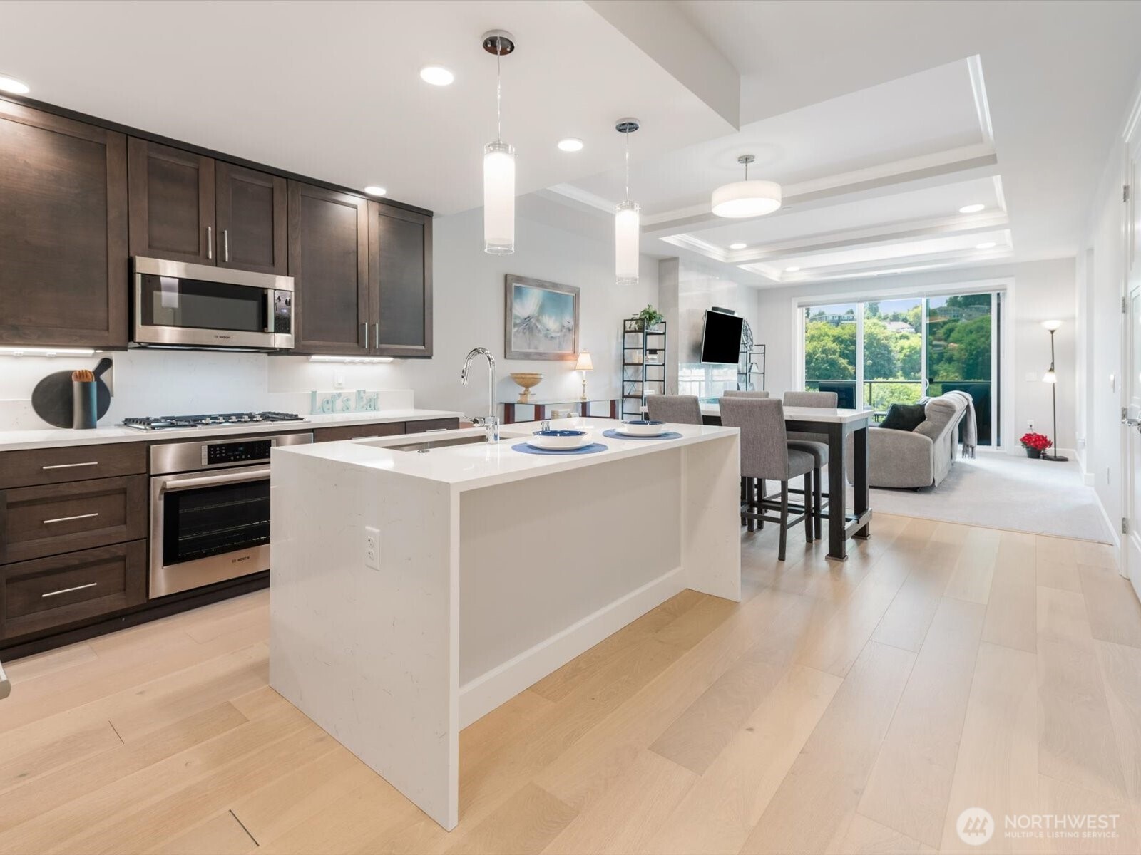 4907 Main Street Unit: 831