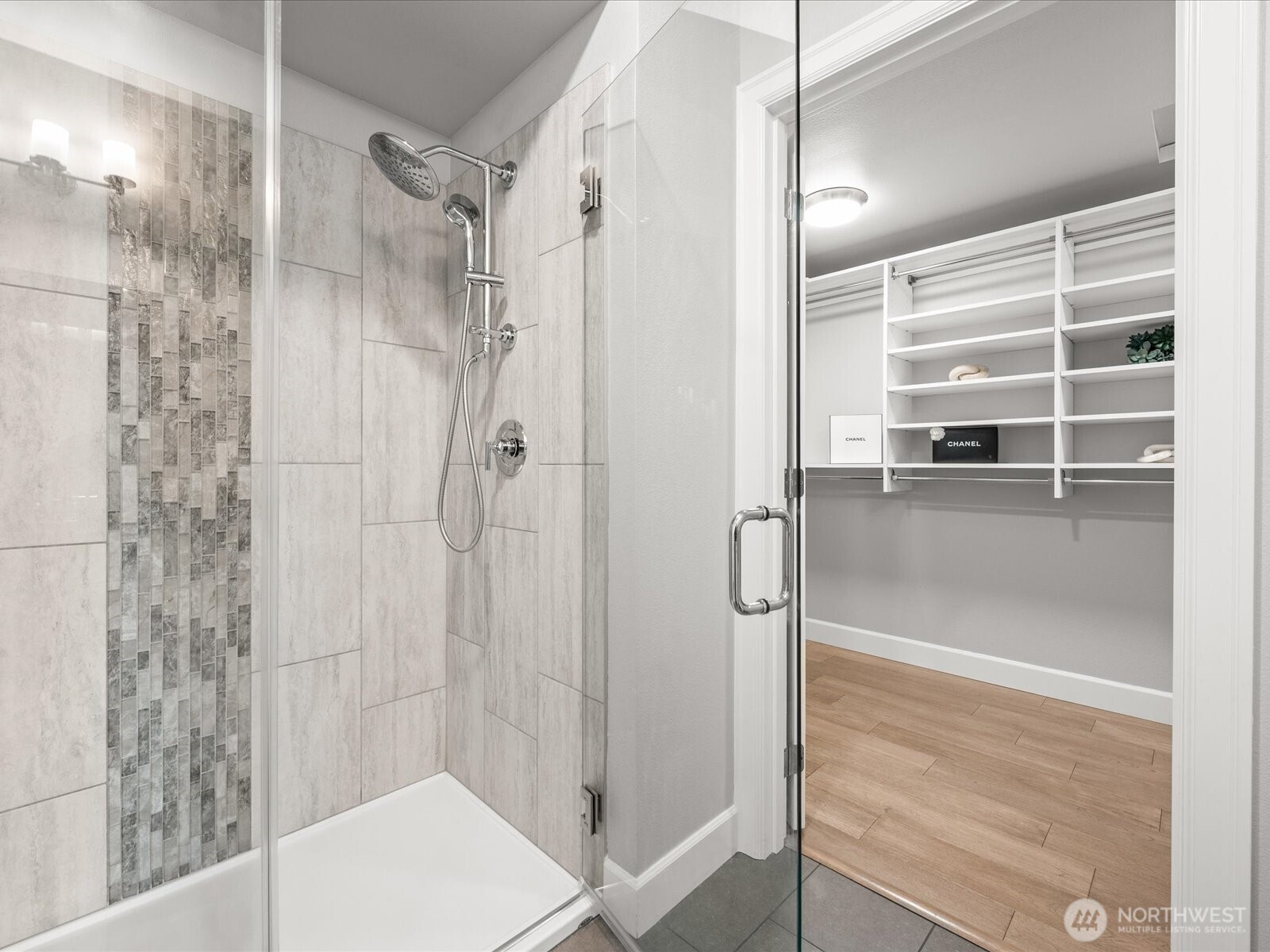 4961 Main Street Unit: 823