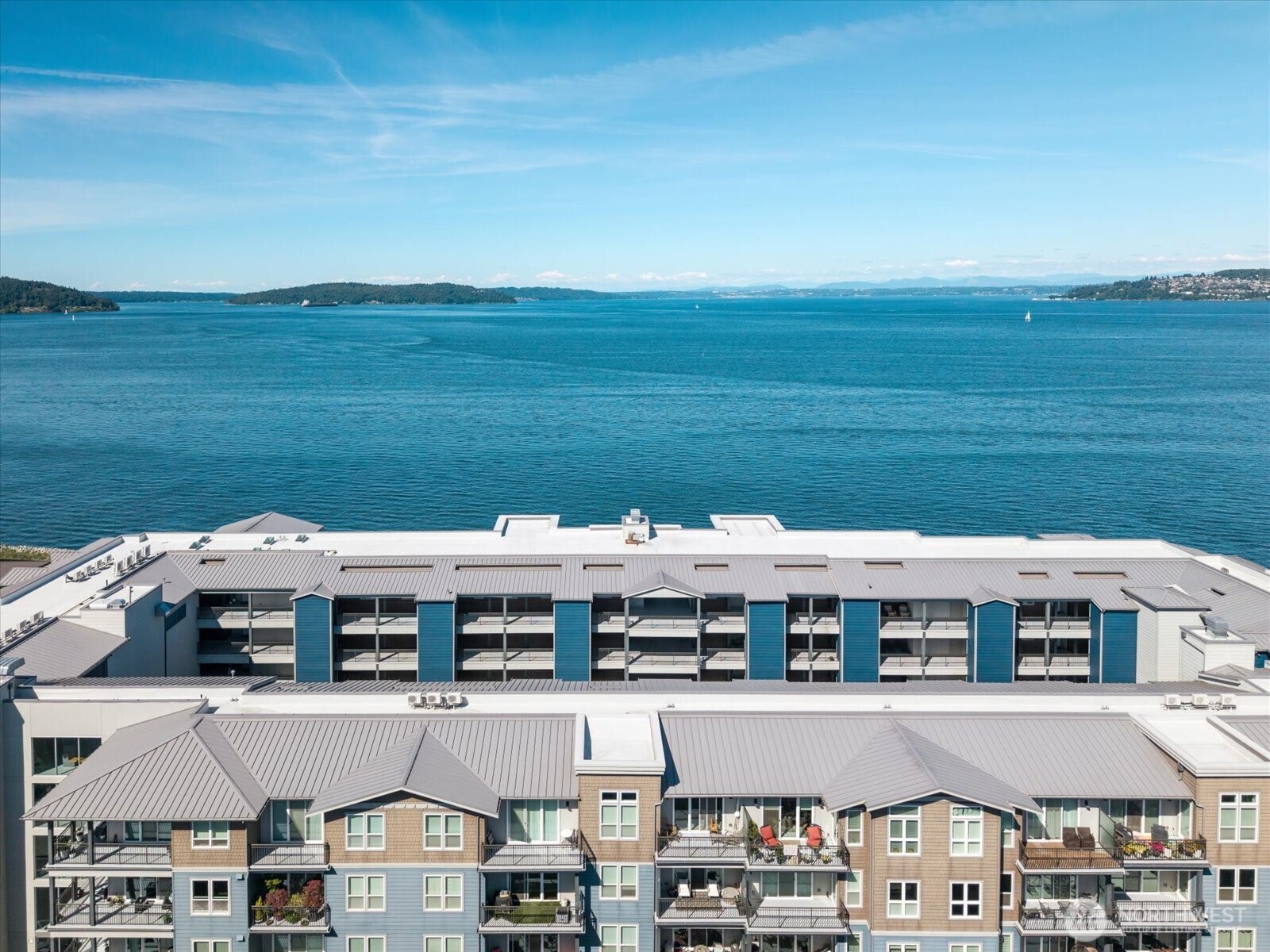 4961 Main Street Unit: 823