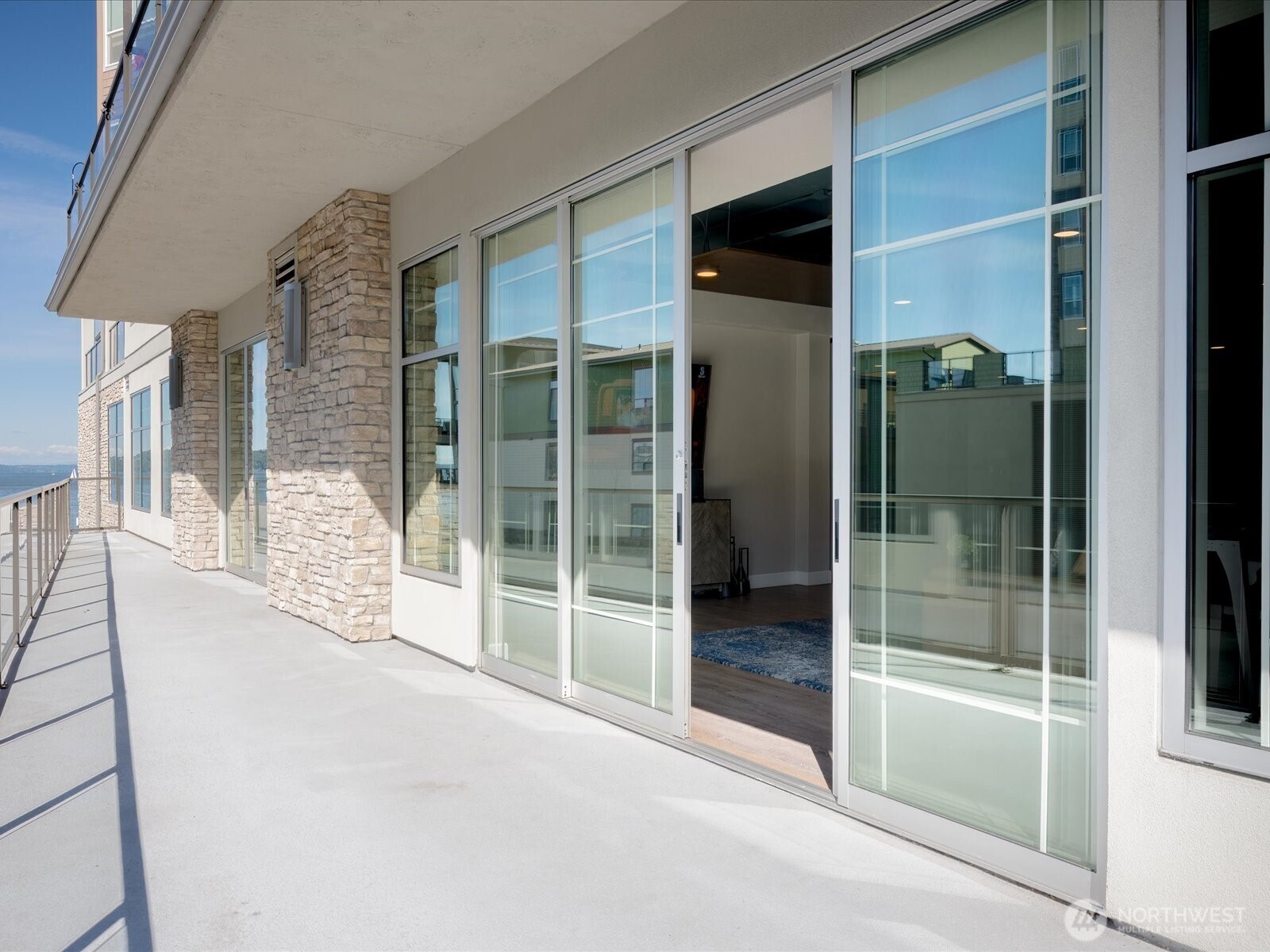 4961 Main Street Unit: 823