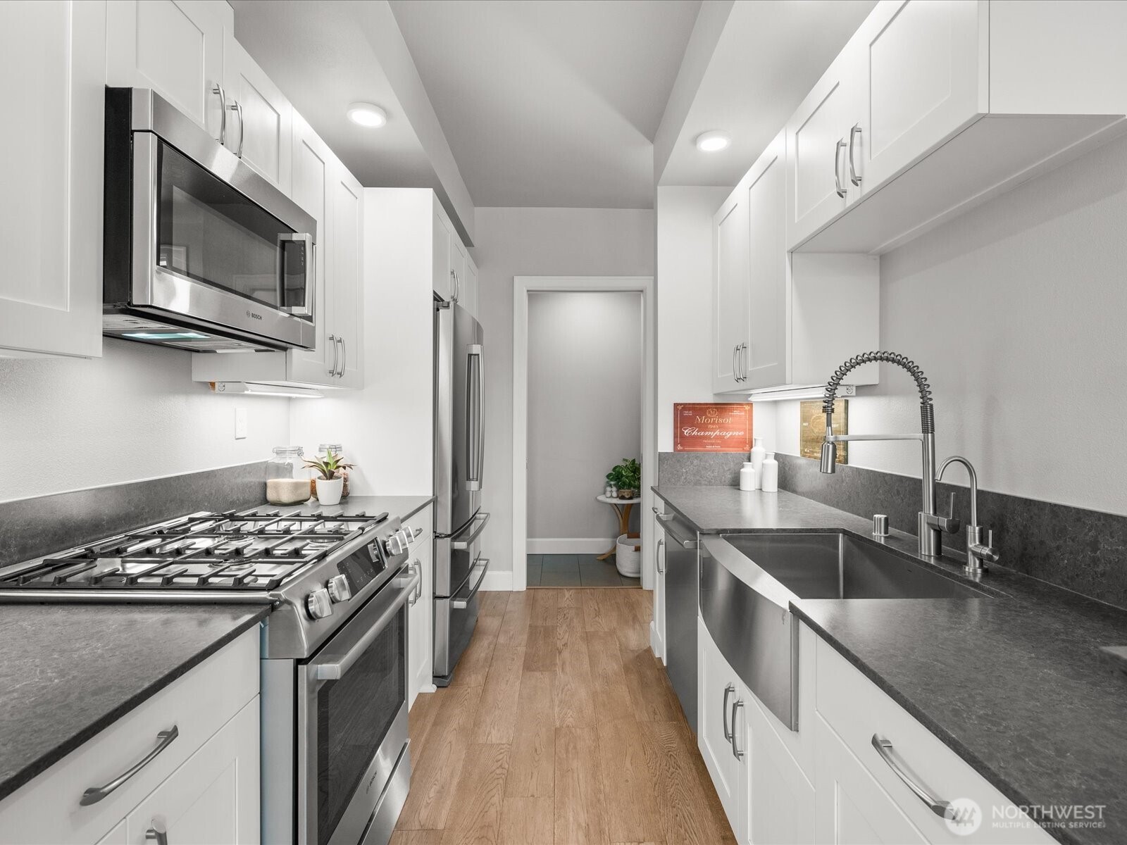 4961 Main Street Unit: 823