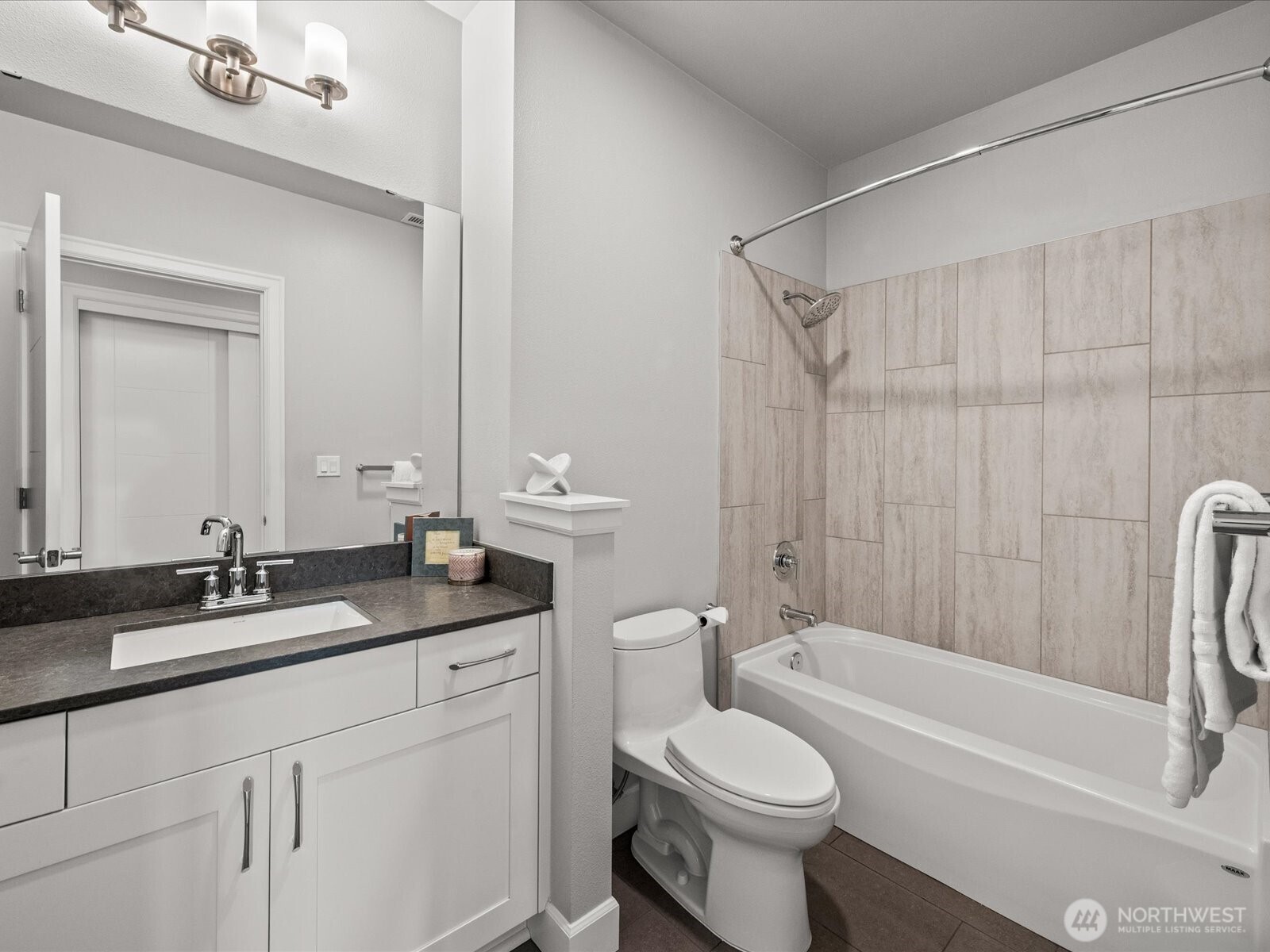 4961 Main Street Unit: 823
