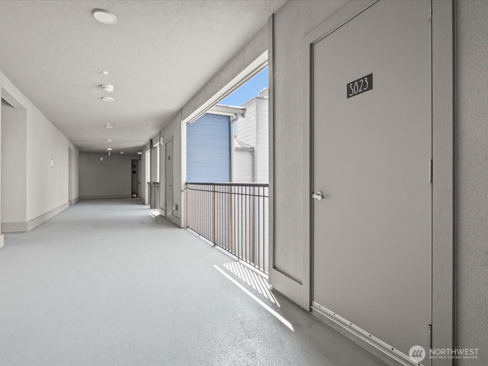 4961 Main Street Unit: 823