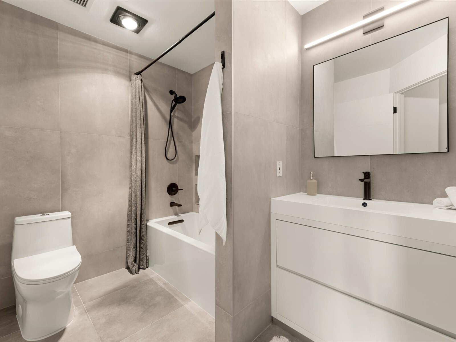 1101 A Street Unit: 701