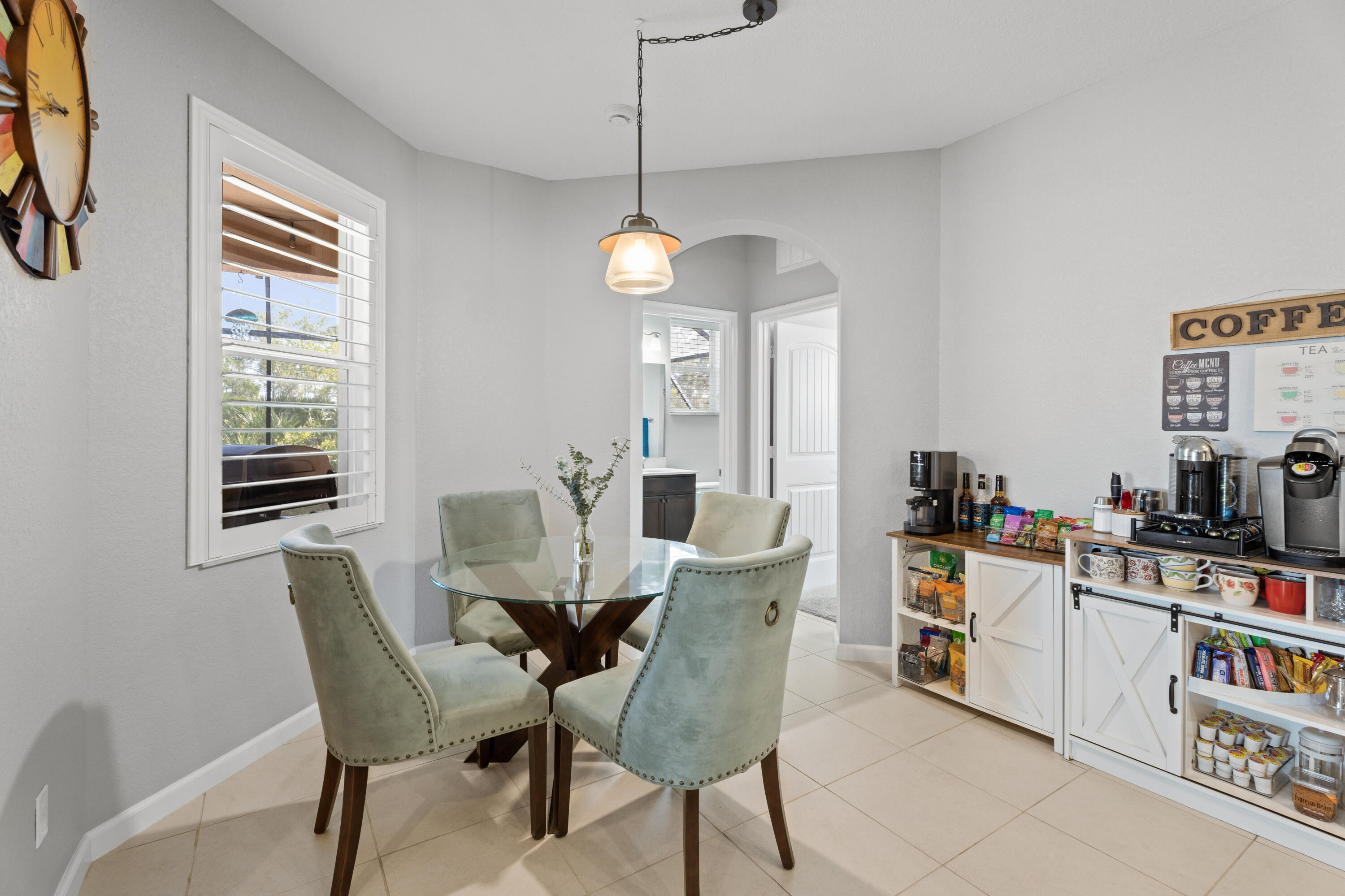 445 NW Sunflower Place