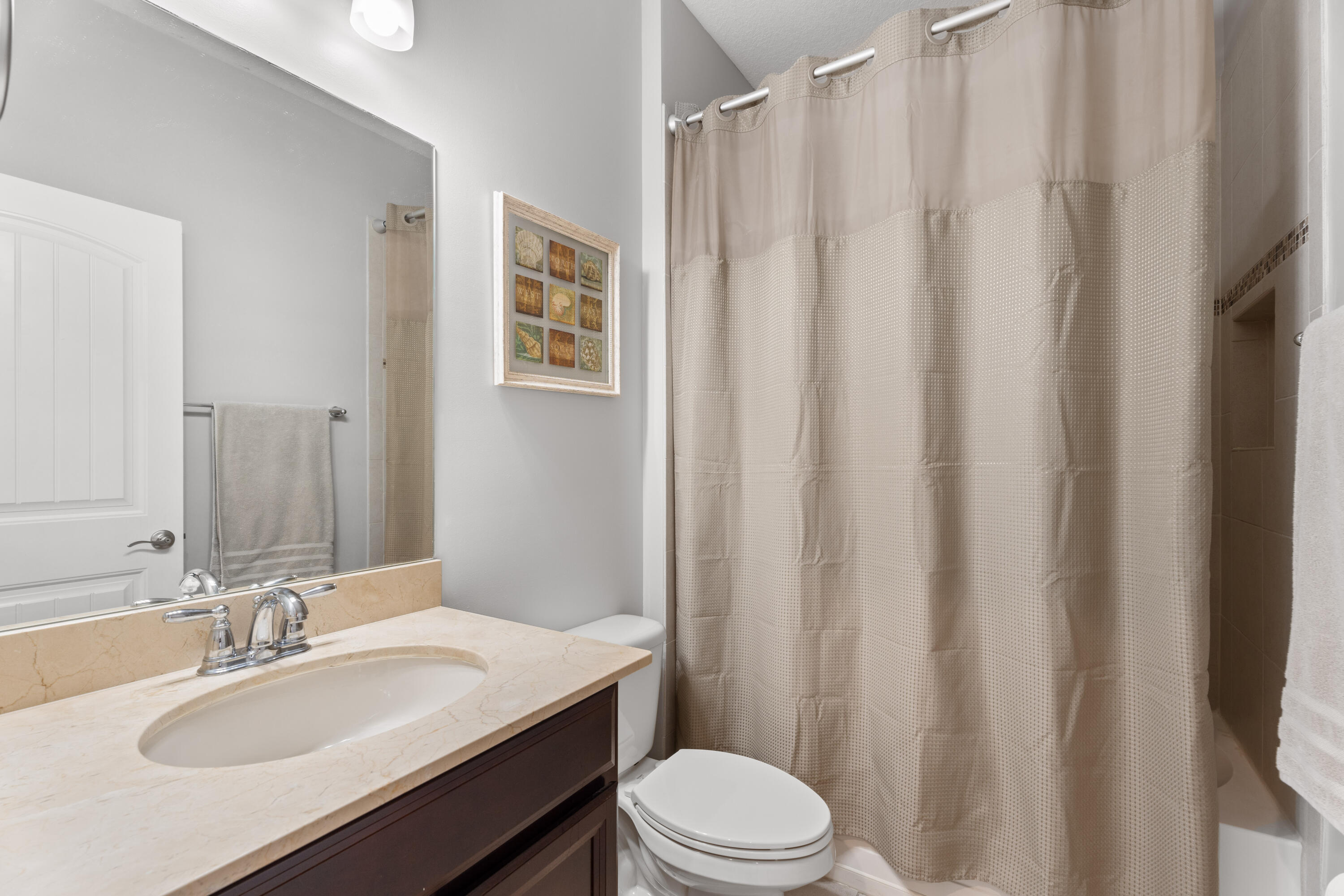 445 NW Sunflower Place