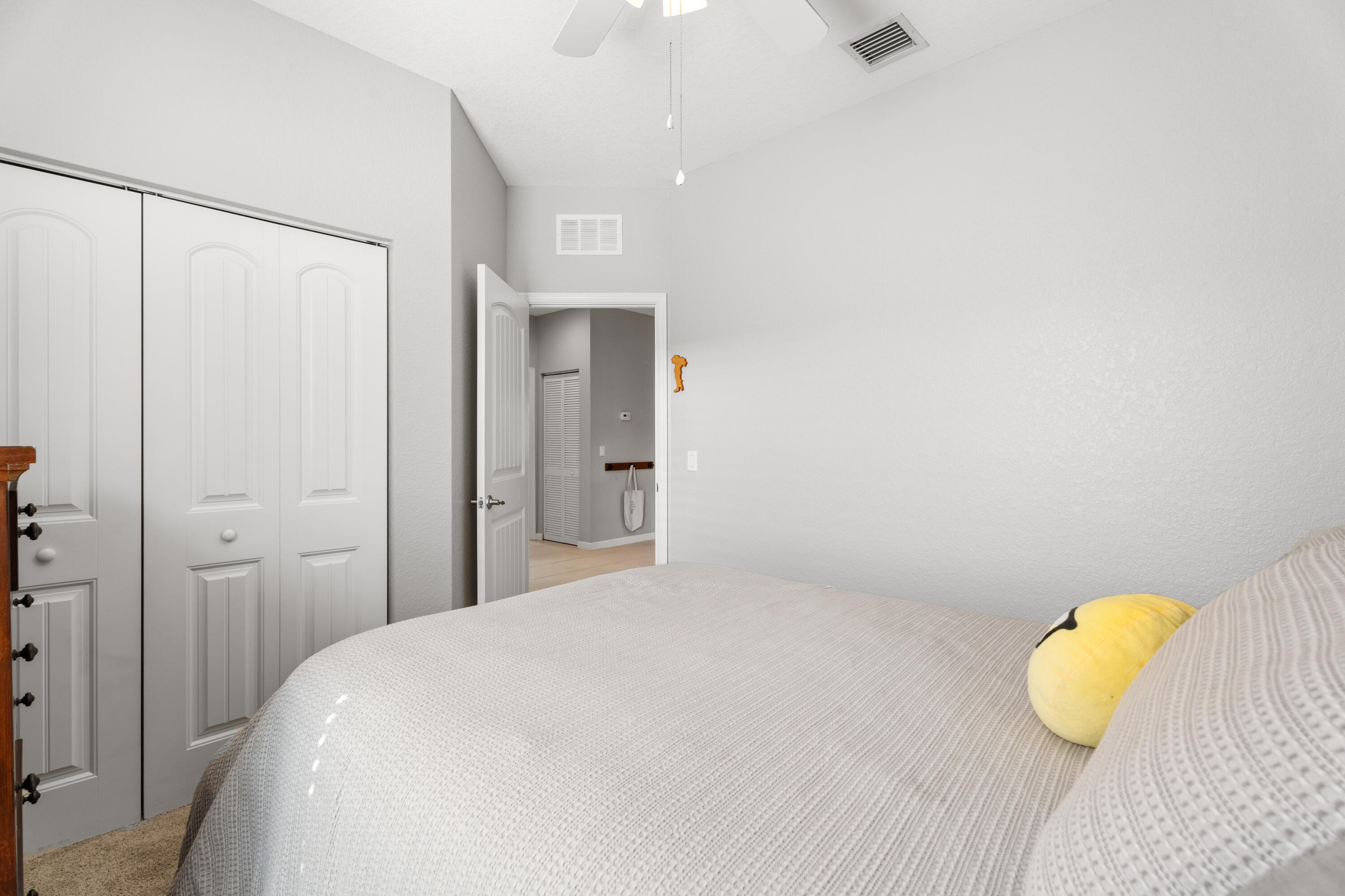 445 NW Sunflower Place