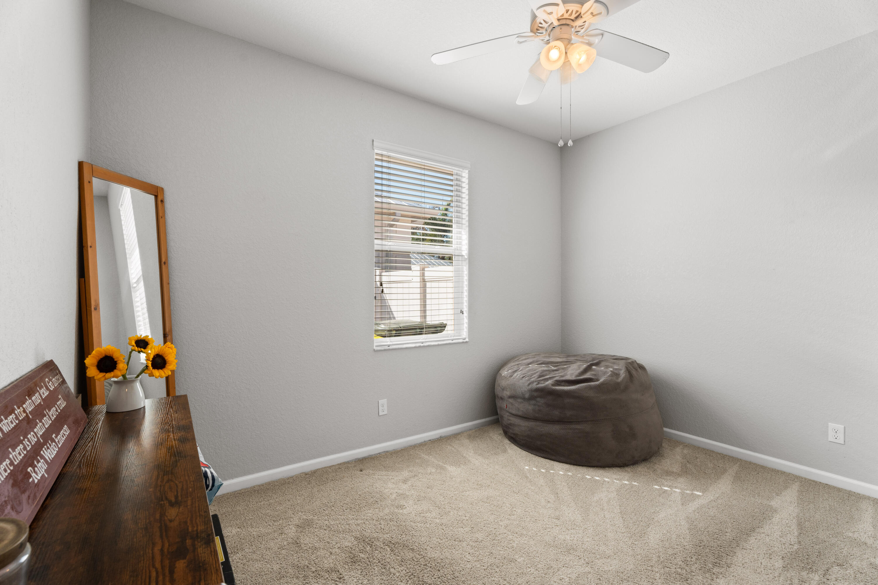 445 NW Sunflower Place