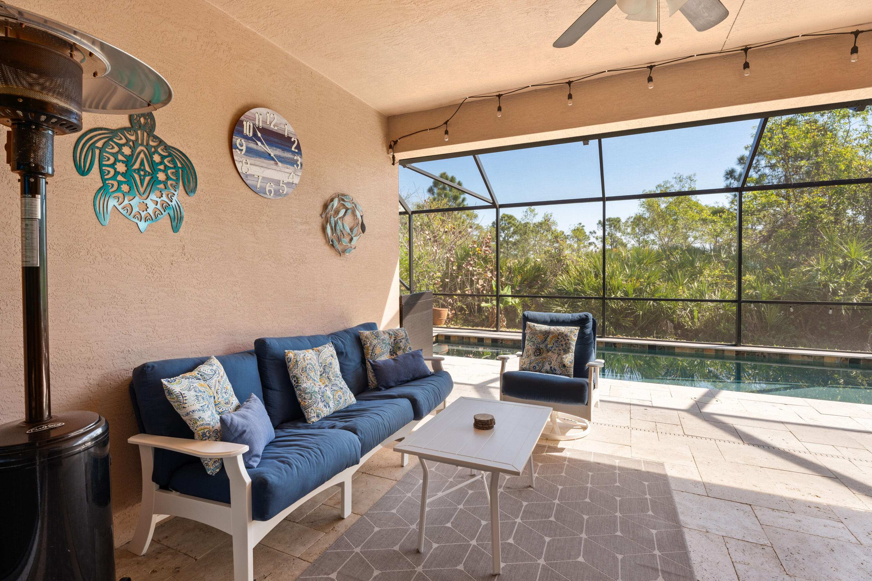 445 NW Sunflower Place