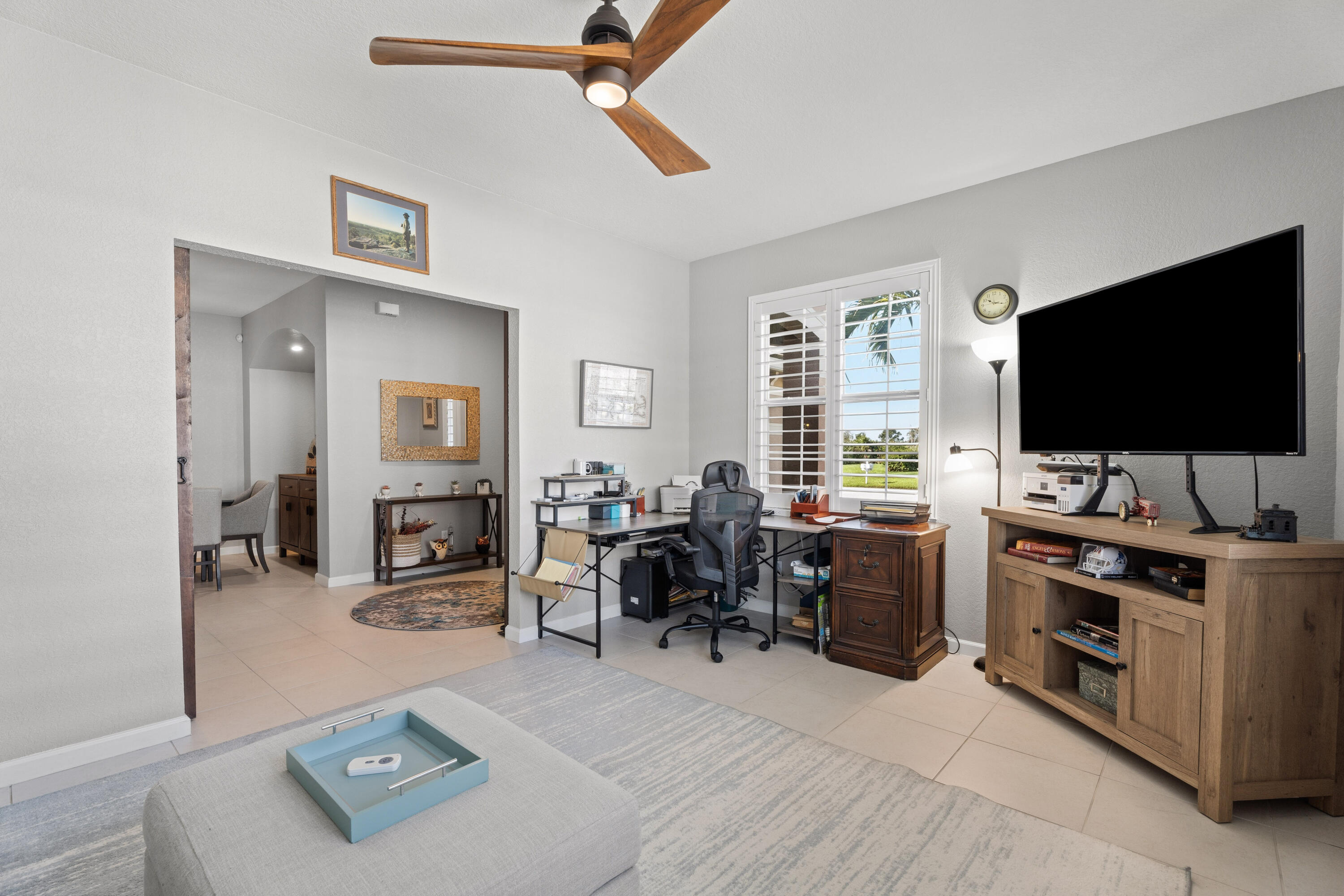 445 NW Sunflower Place