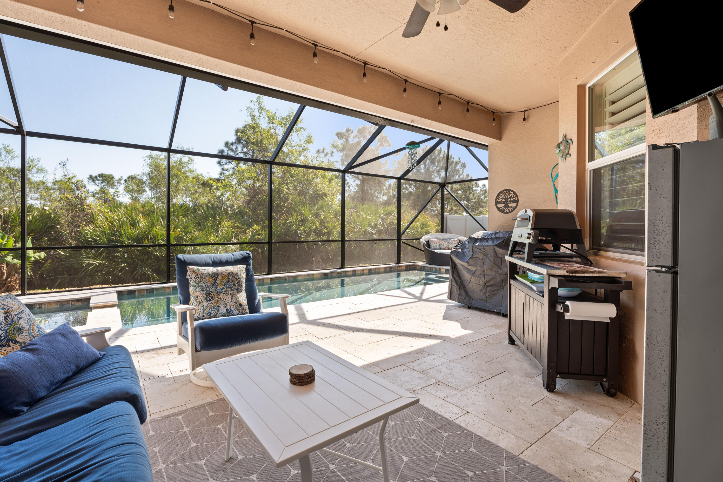 445 NW Sunflower Place