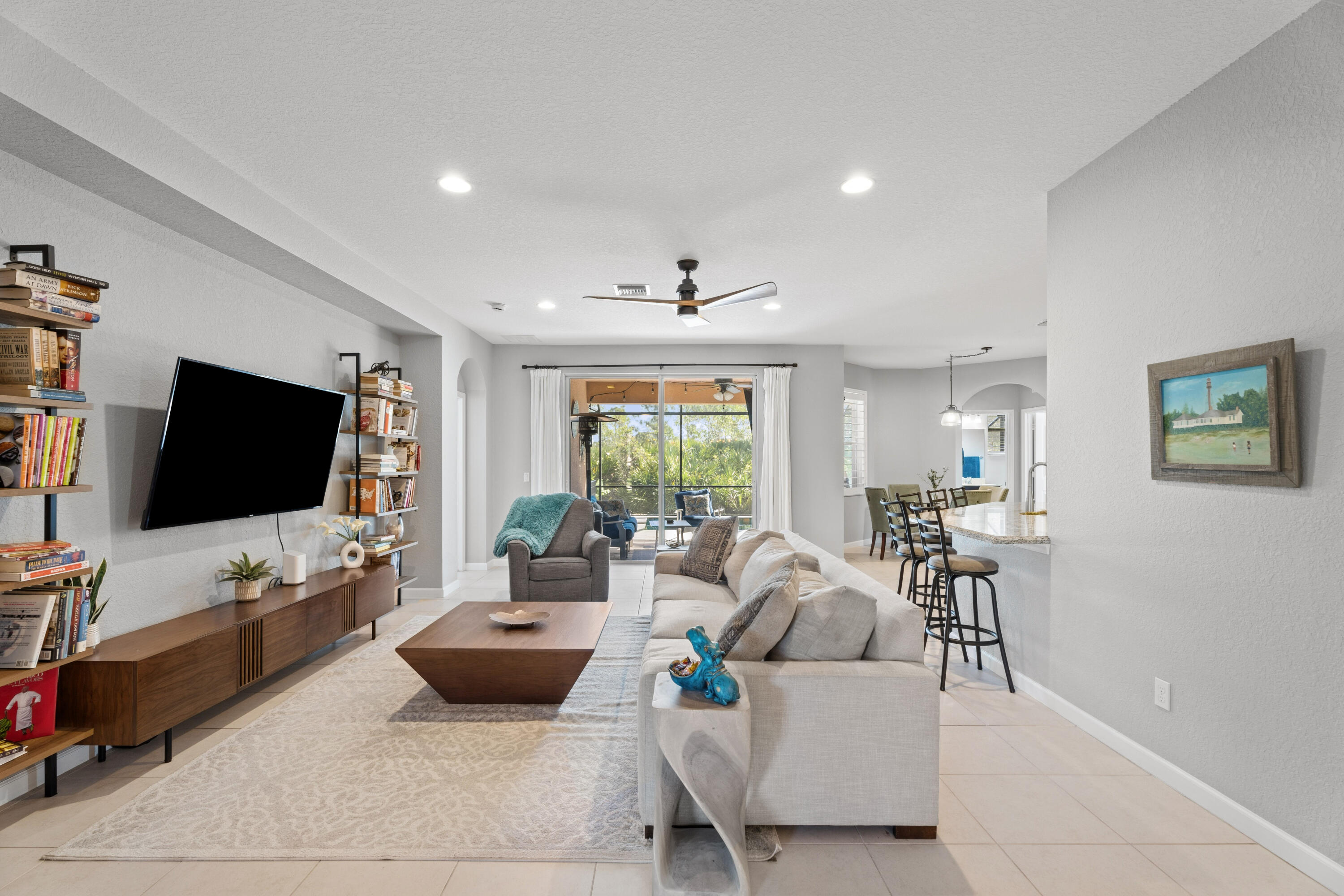 445 NW Sunflower Place