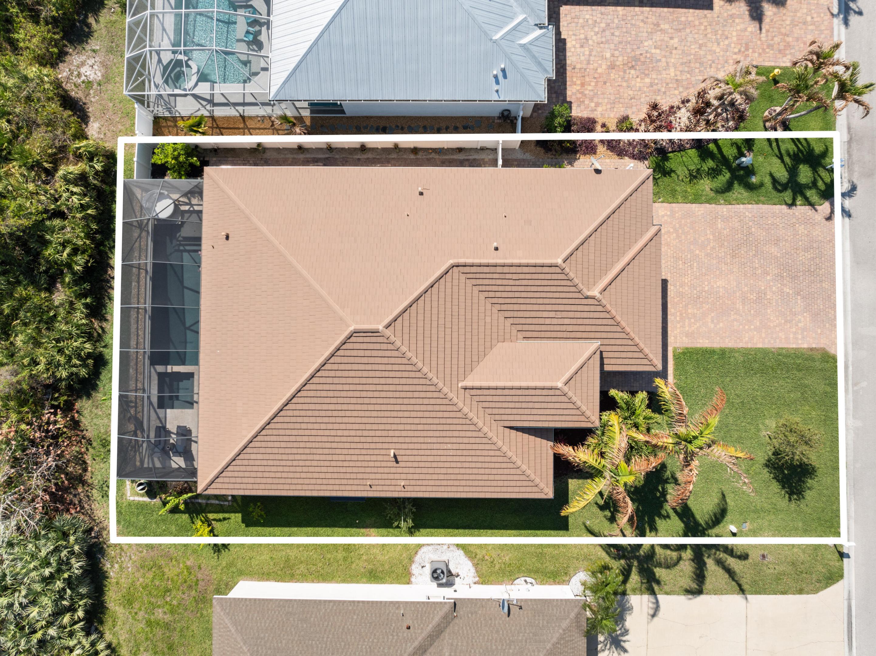 445 NW Sunflower Place