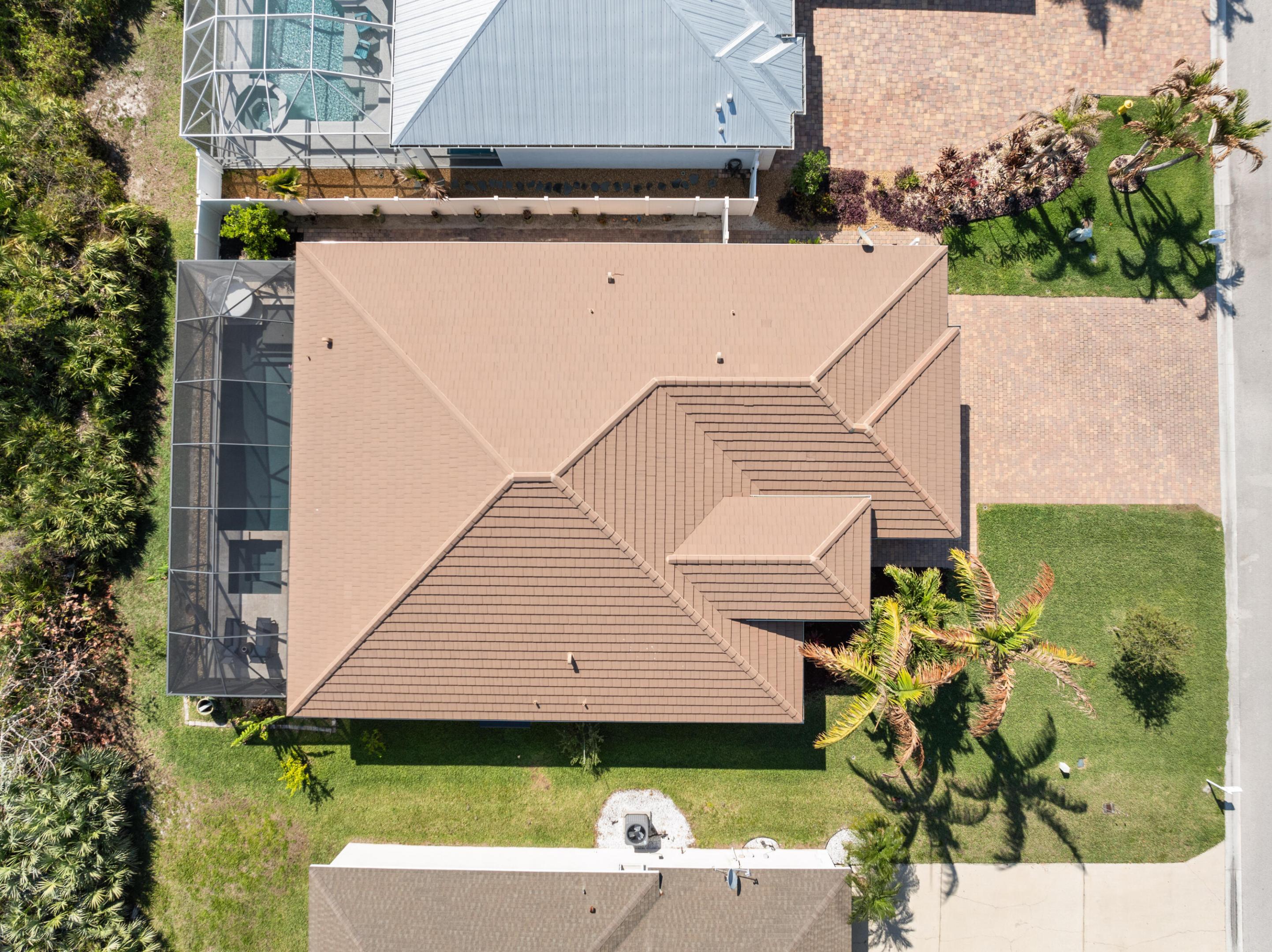 445 NW Sunflower Place