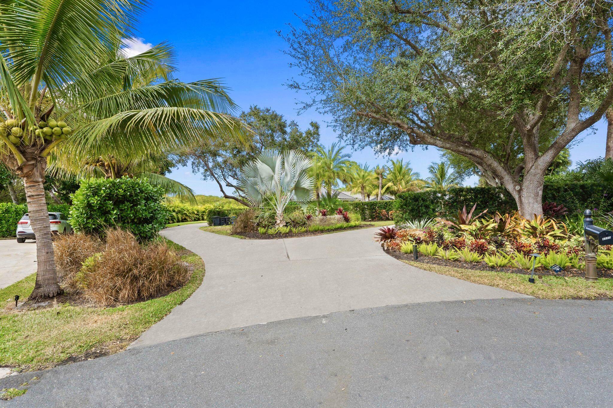 4330 SW Thistle Terrace