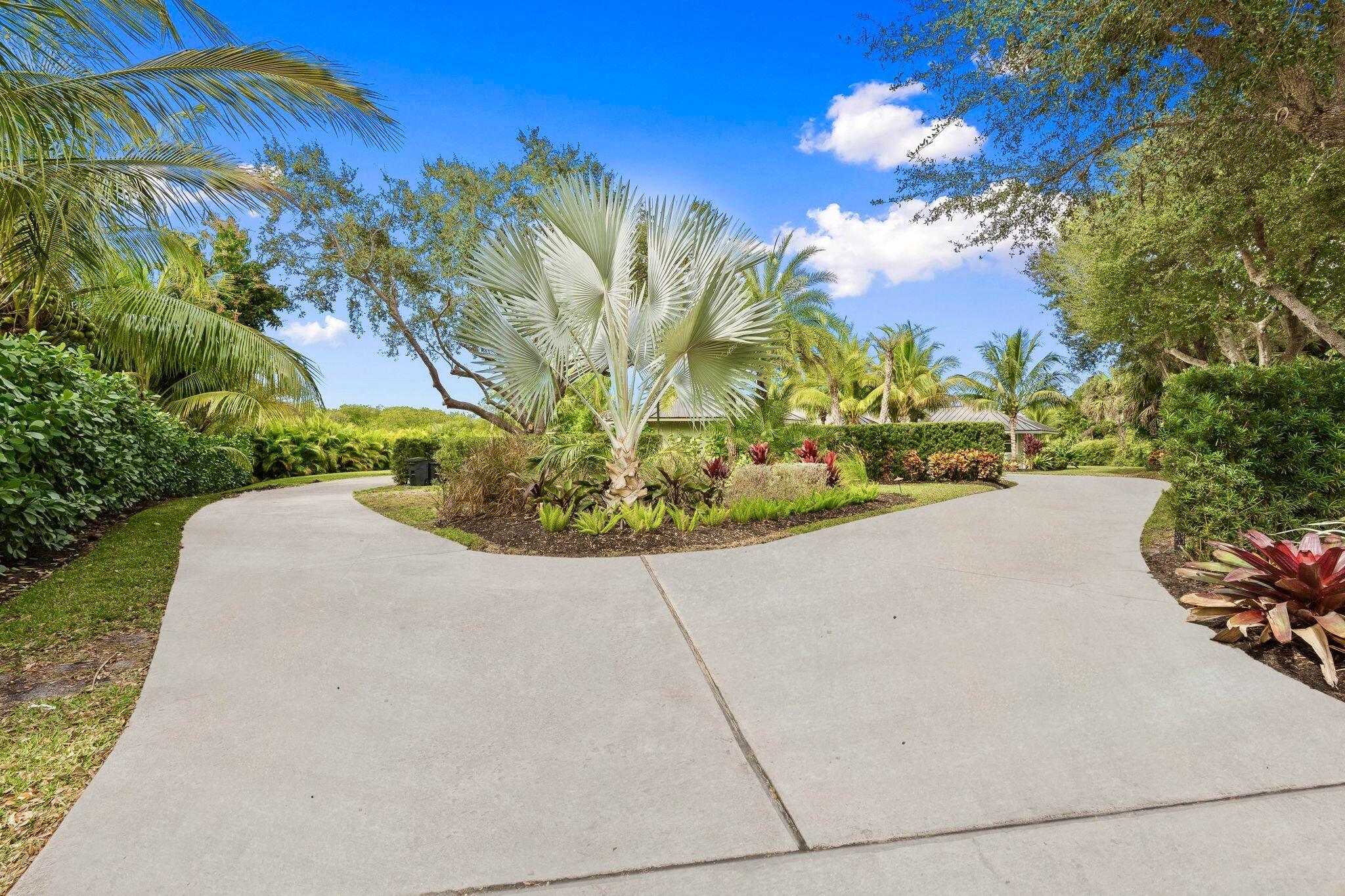 4330 SW Thistle Terrace