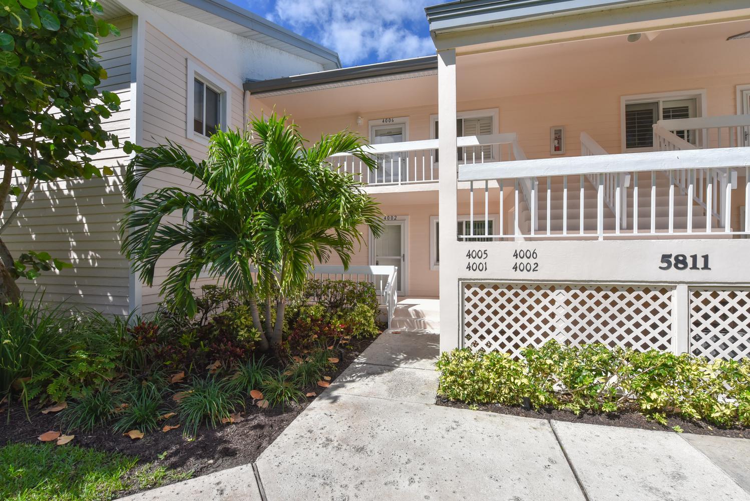 5811 NE GULFSTREAM Way 4002