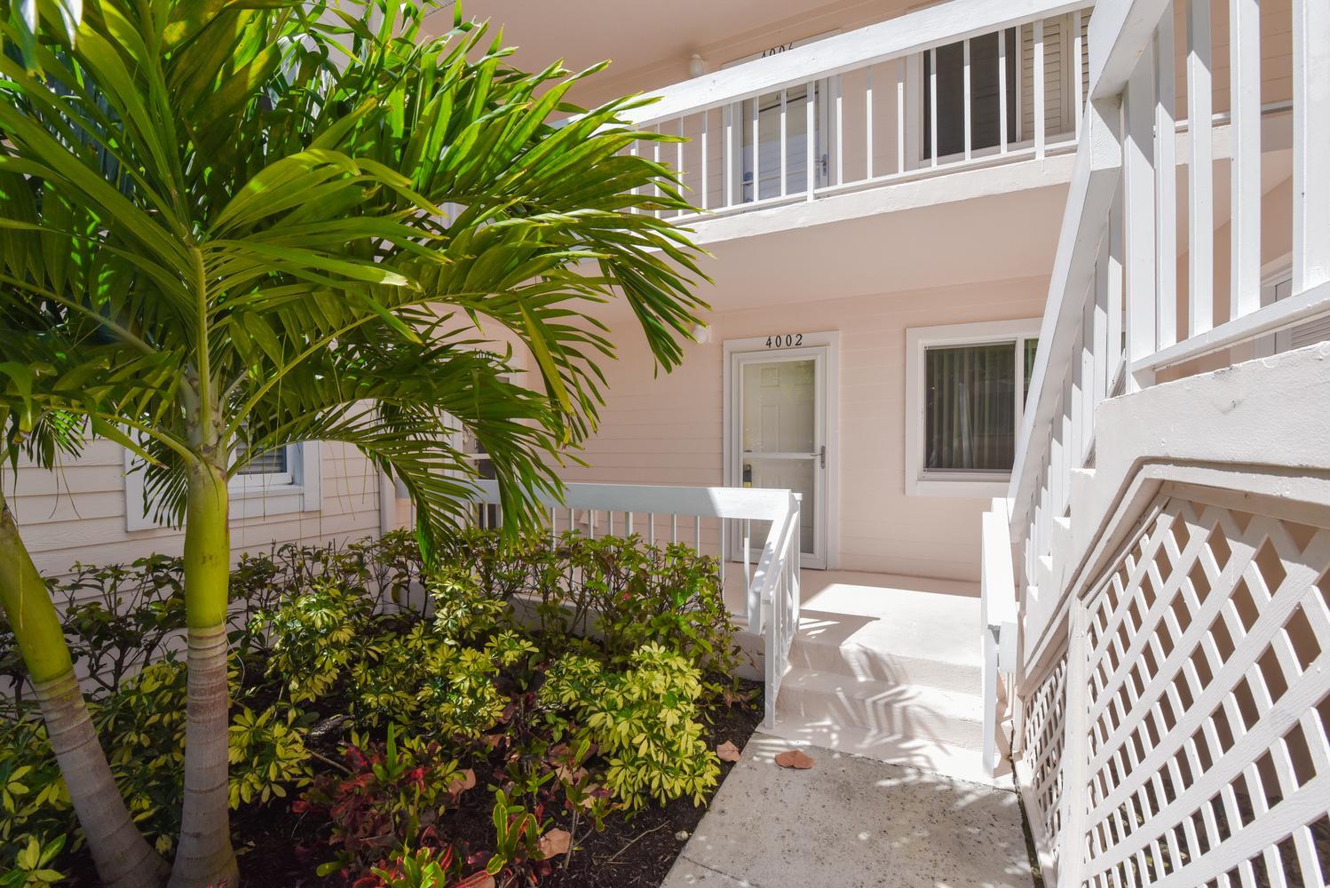 5811 NE GULFSTREAM Way 4002