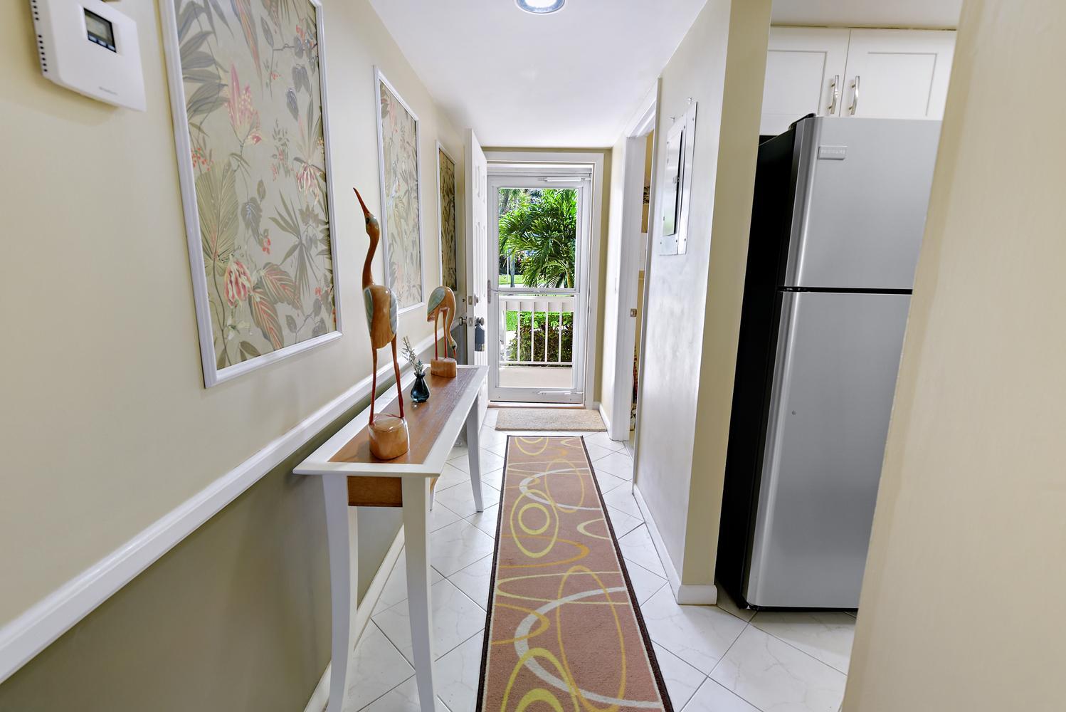 5811 NE GULFSTREAM Way 4002