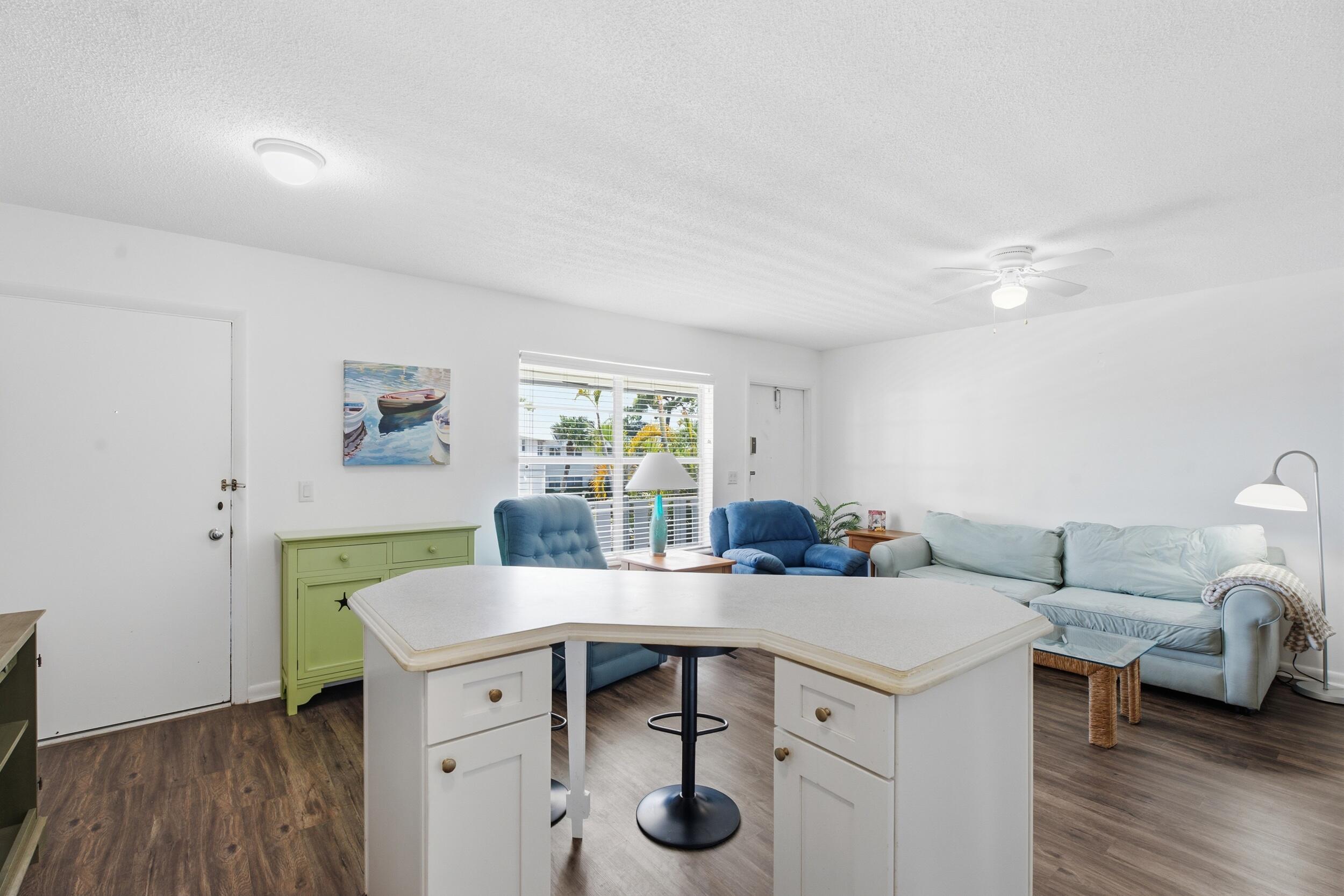 2929 SE OCEAN Boulevard K9