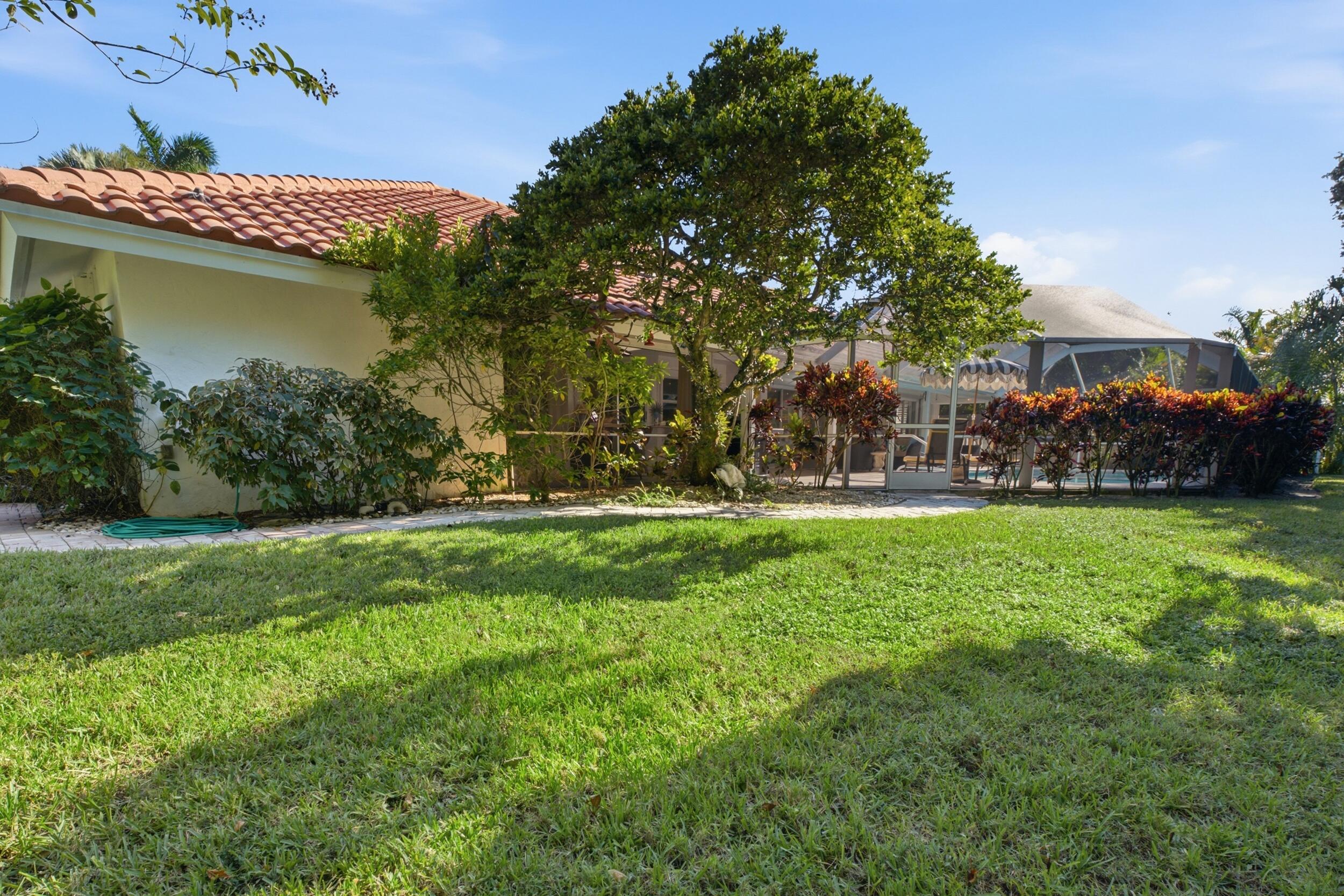 100 HILLCREST Drive