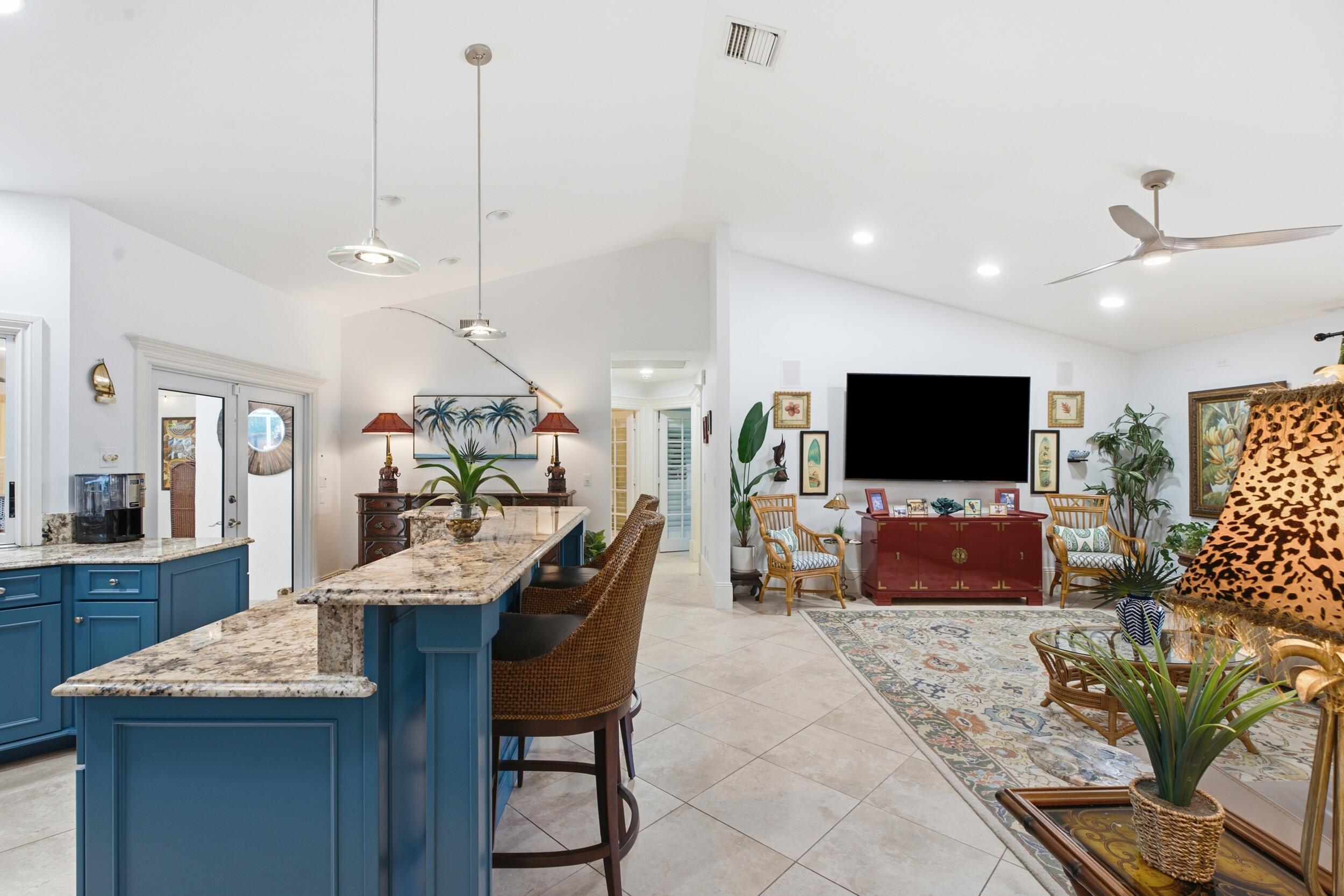 100 HILLCREST Drive