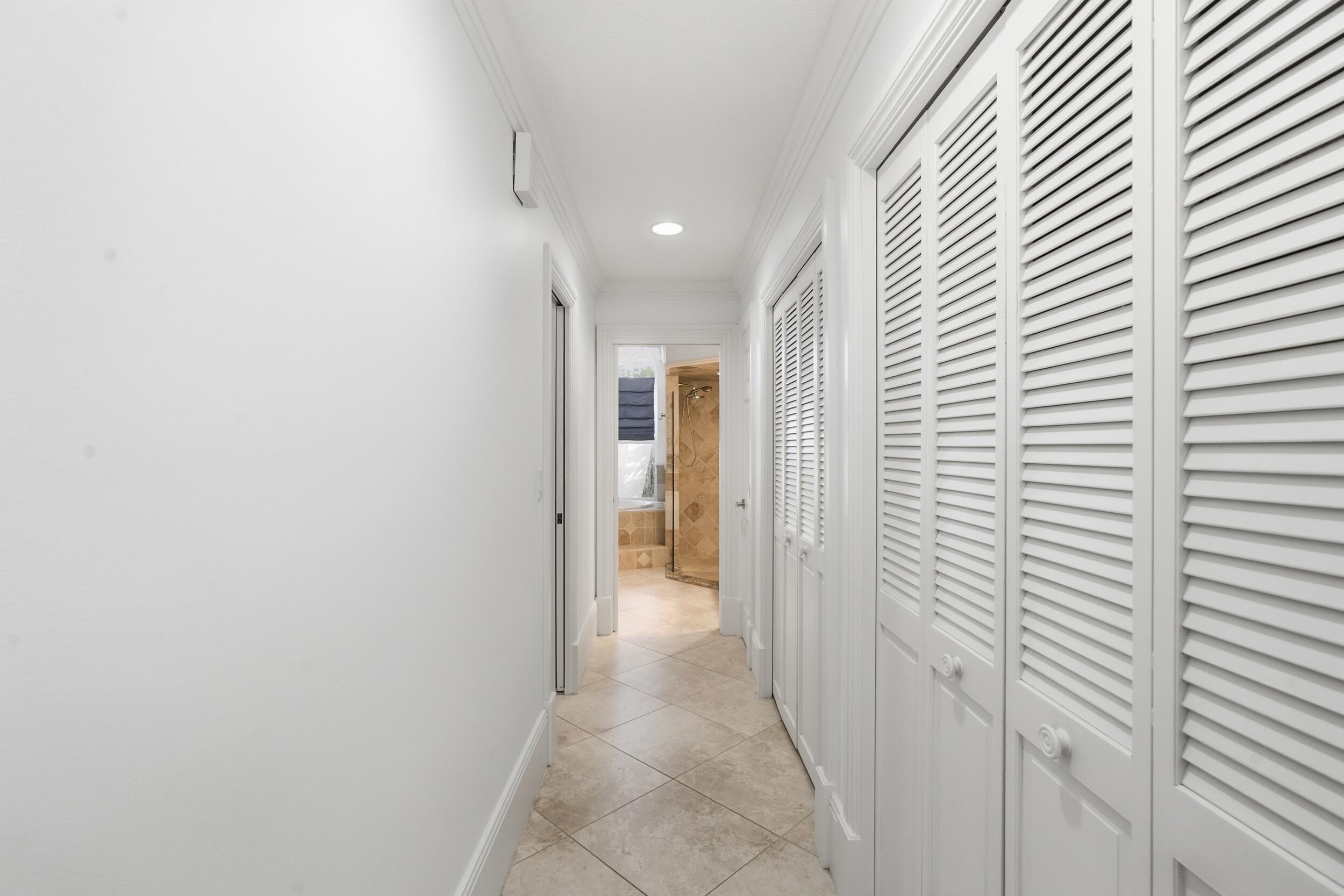 100 HILLCREST Drive