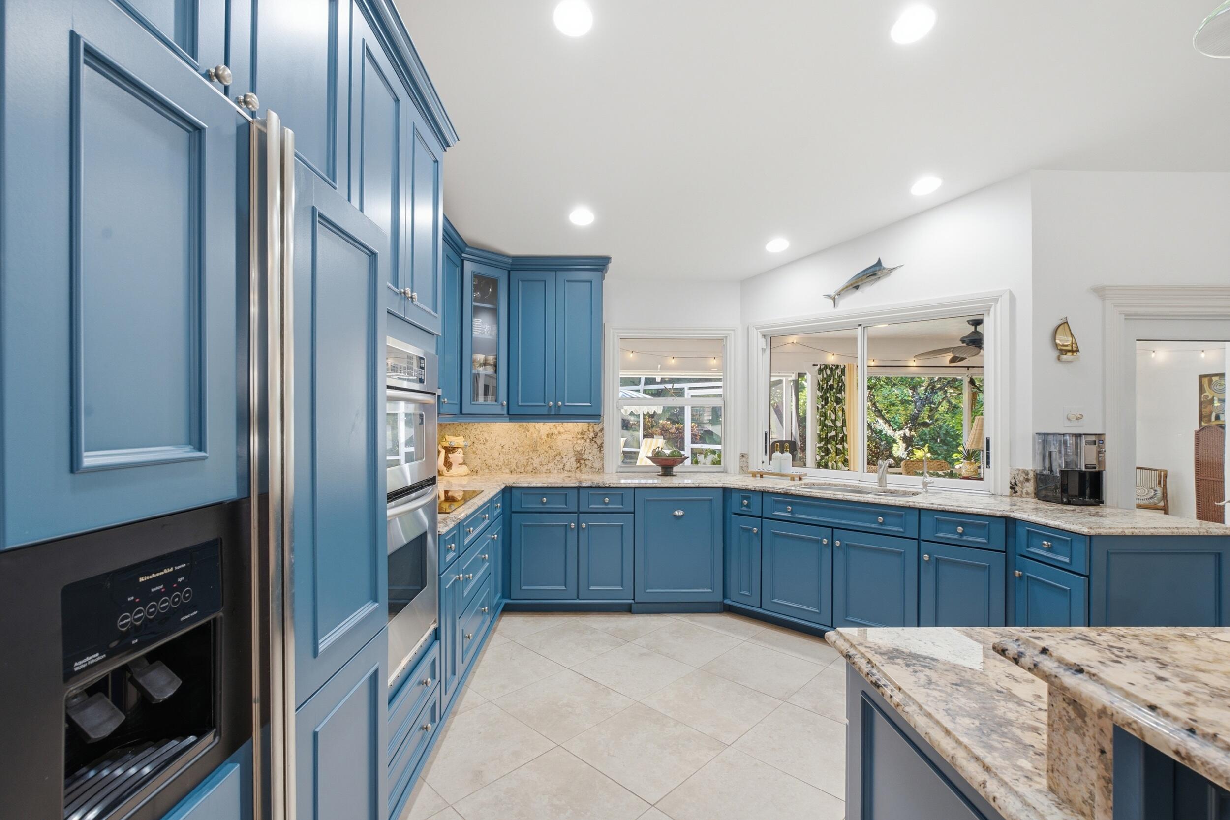 100 HILLCREST Drive