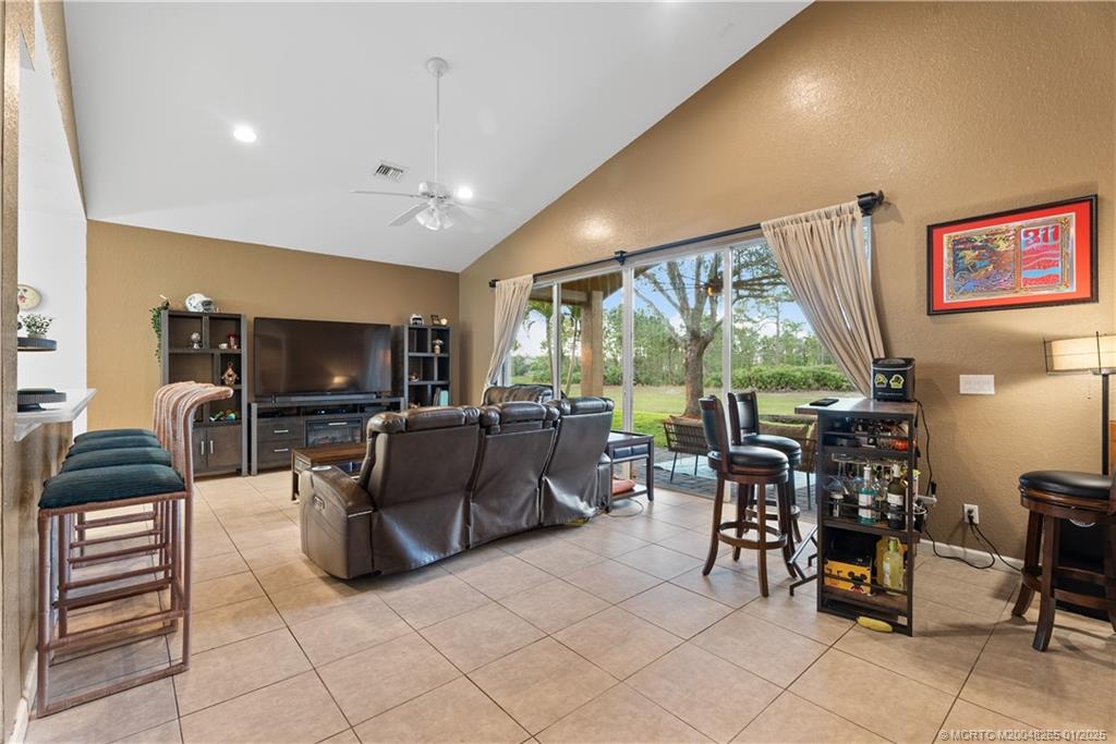 1365 SE Fleming Way