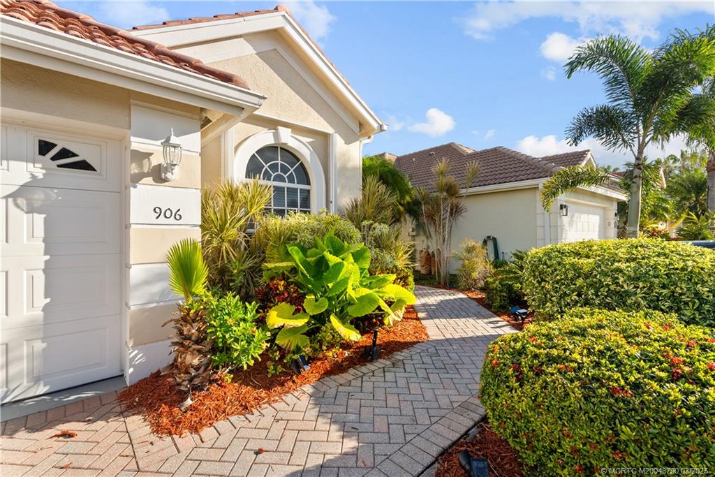 906 Munjack Circle