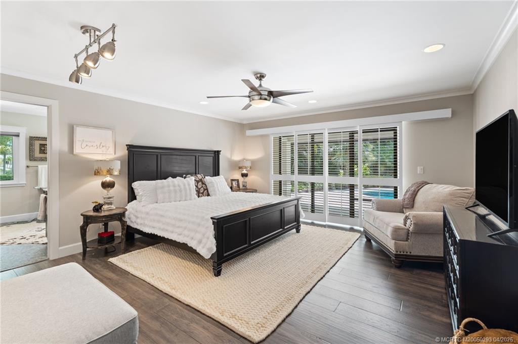 121 Hillcrest Drive