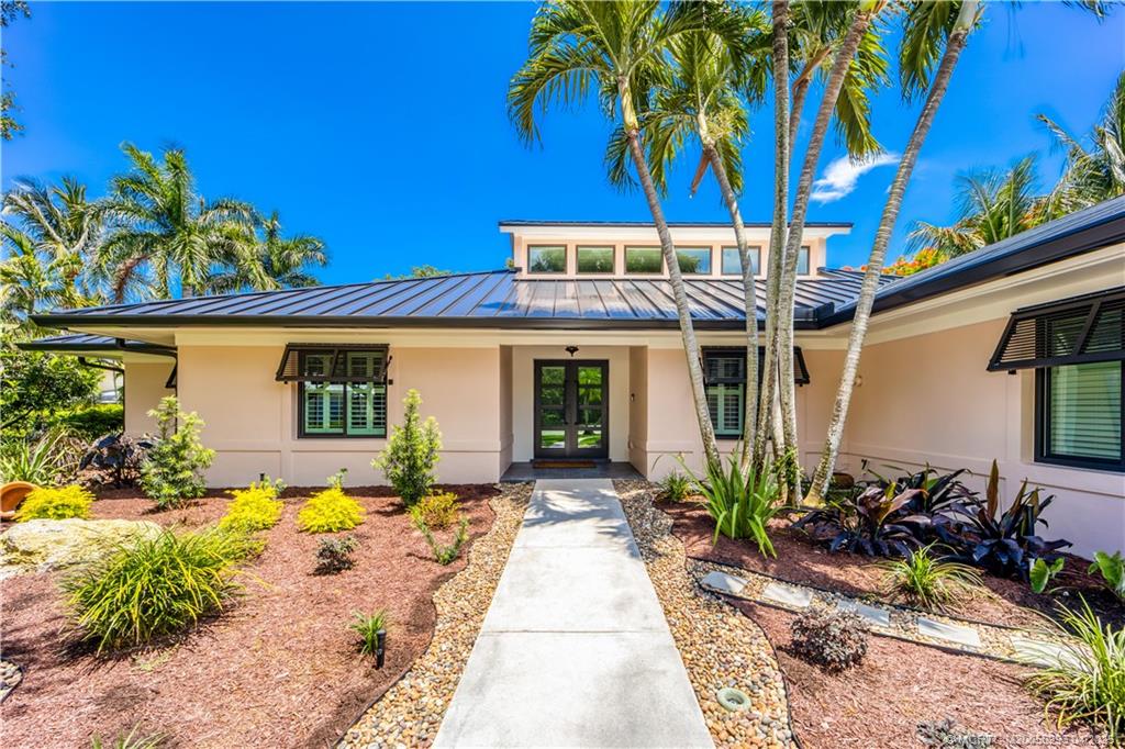 121 Hillcrest Drive
