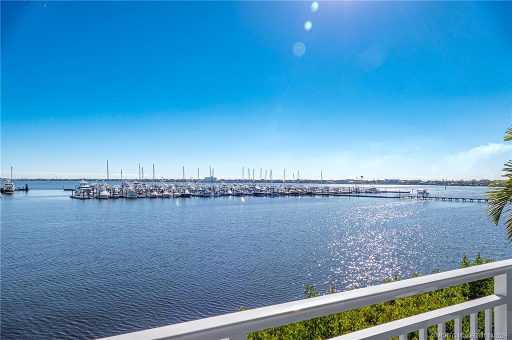 675 NW Flagler Avenue 201