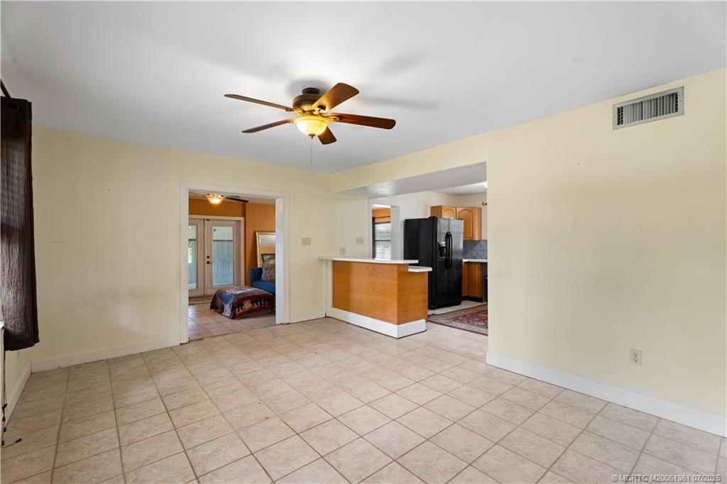 1048 SW 36th Terrace