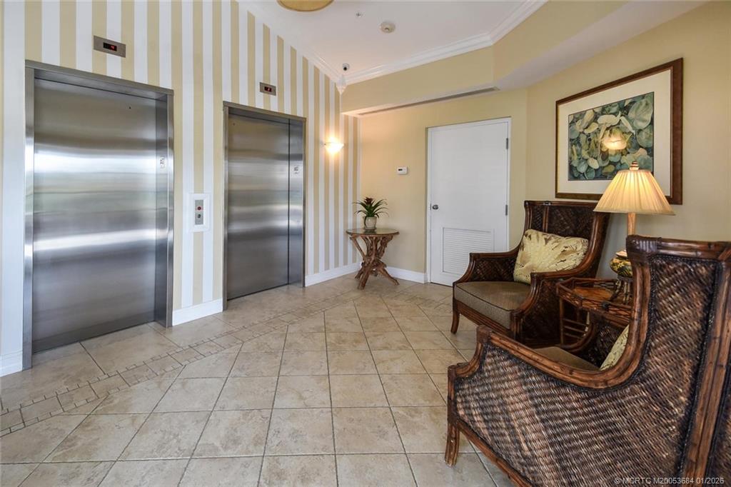 579 NE Plantation Road N202
