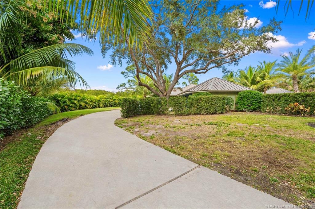 4330 SW Thistle Terrace